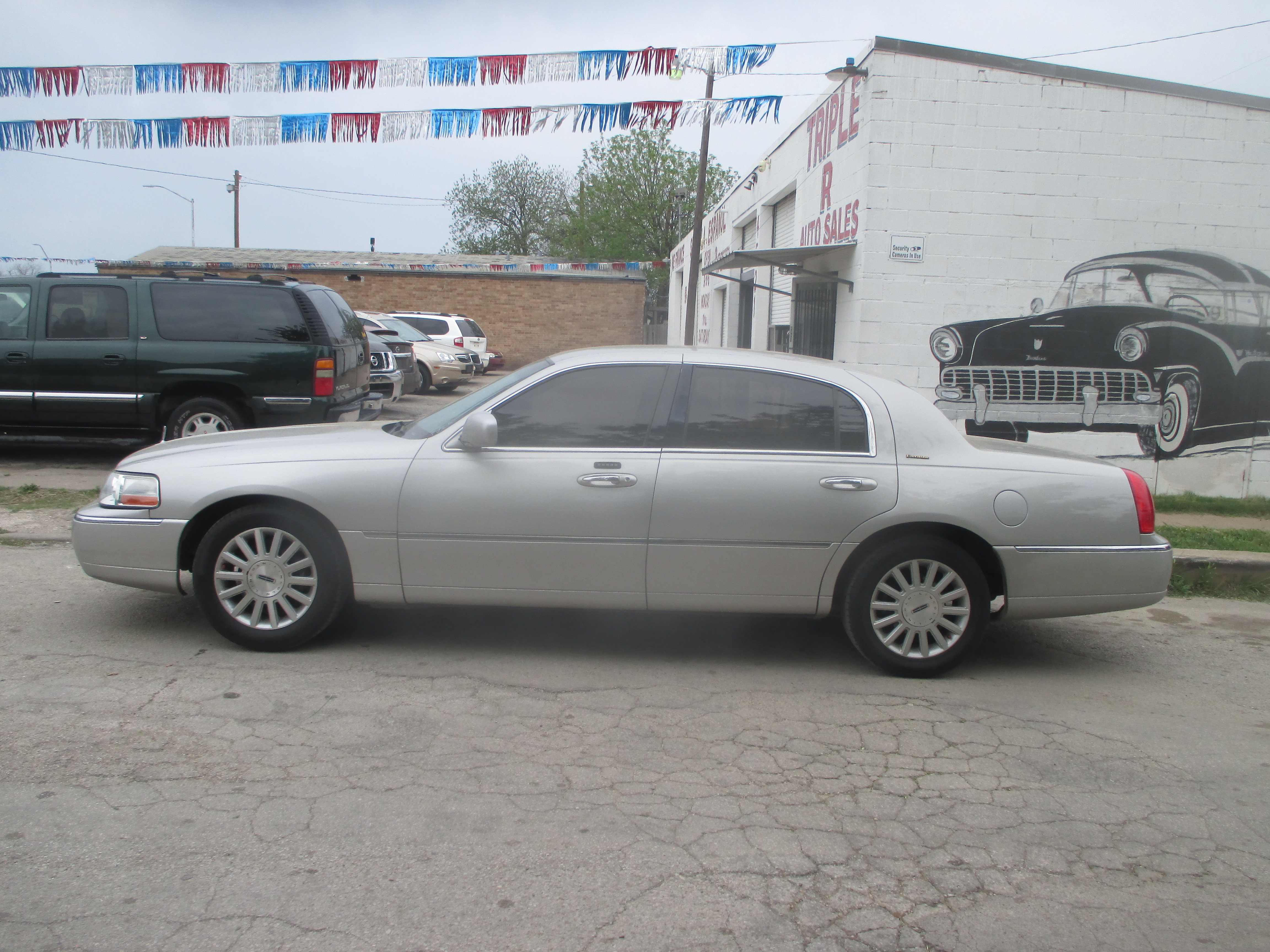 Used Lincoln Town Car for Sale in Mesquite, TX (Test Drive at Home) -  Kelley Blue Book