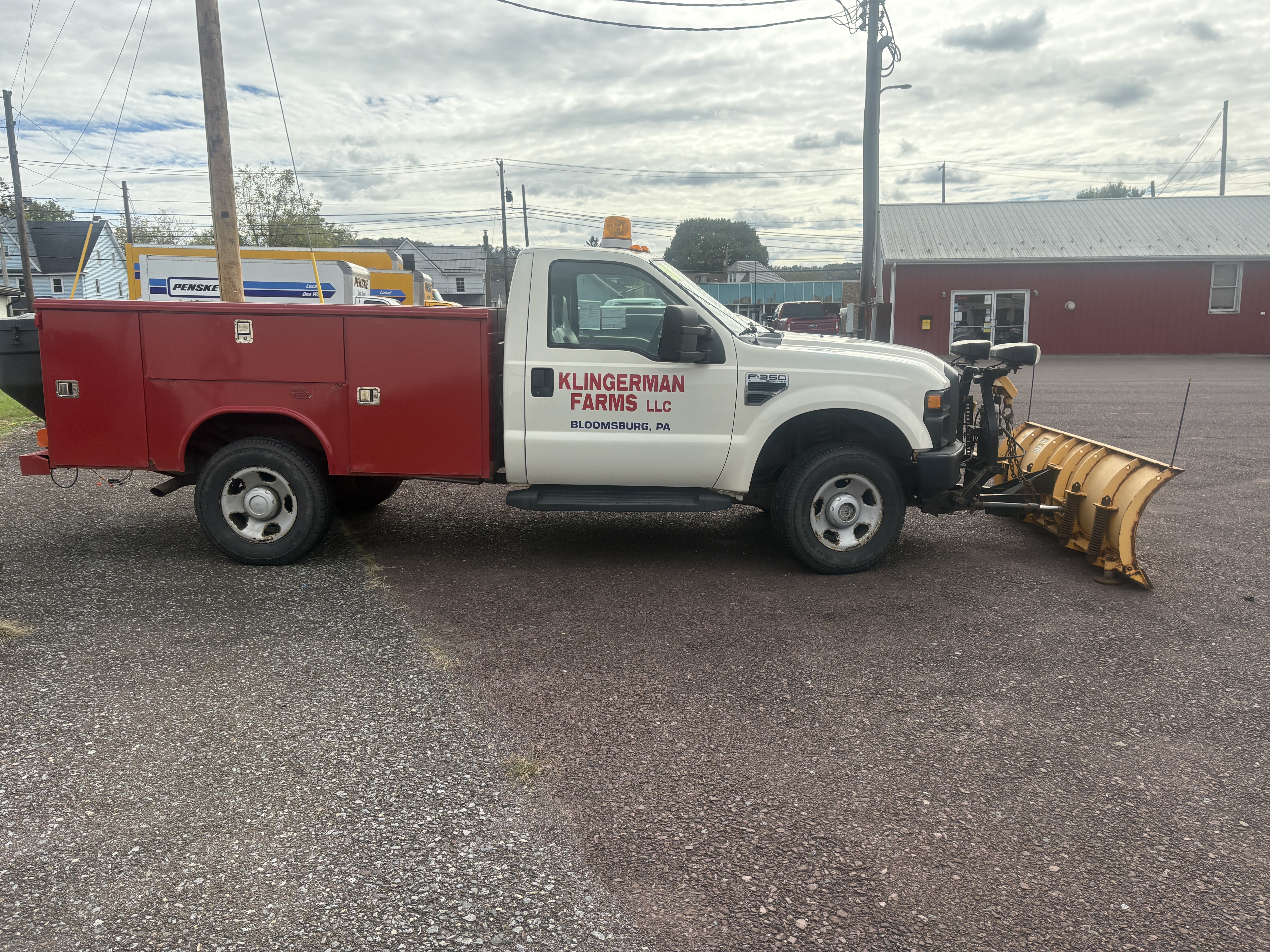 2008 Ford F-350 Super Duty Chassis Cab XL