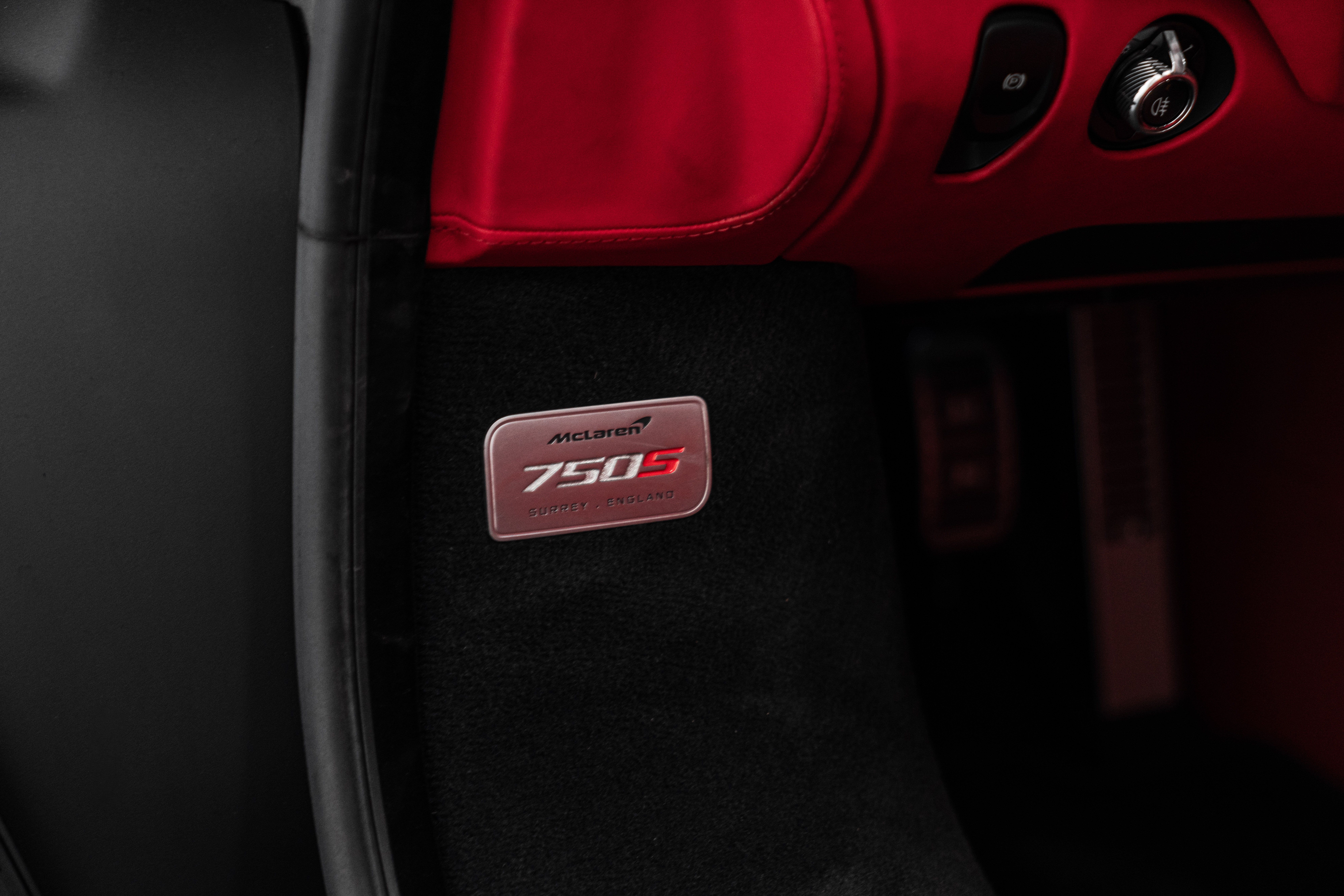 Used 2024 McLaren 750S UNAVAIL photo 16