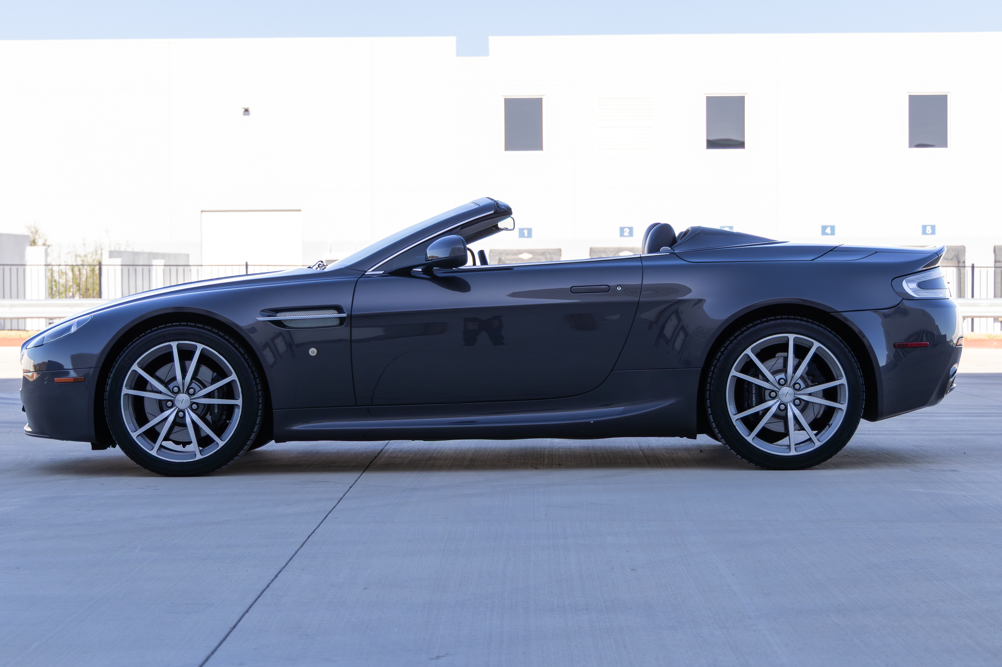 2010 Aston Martin V8 Vantage Base - Photo 10