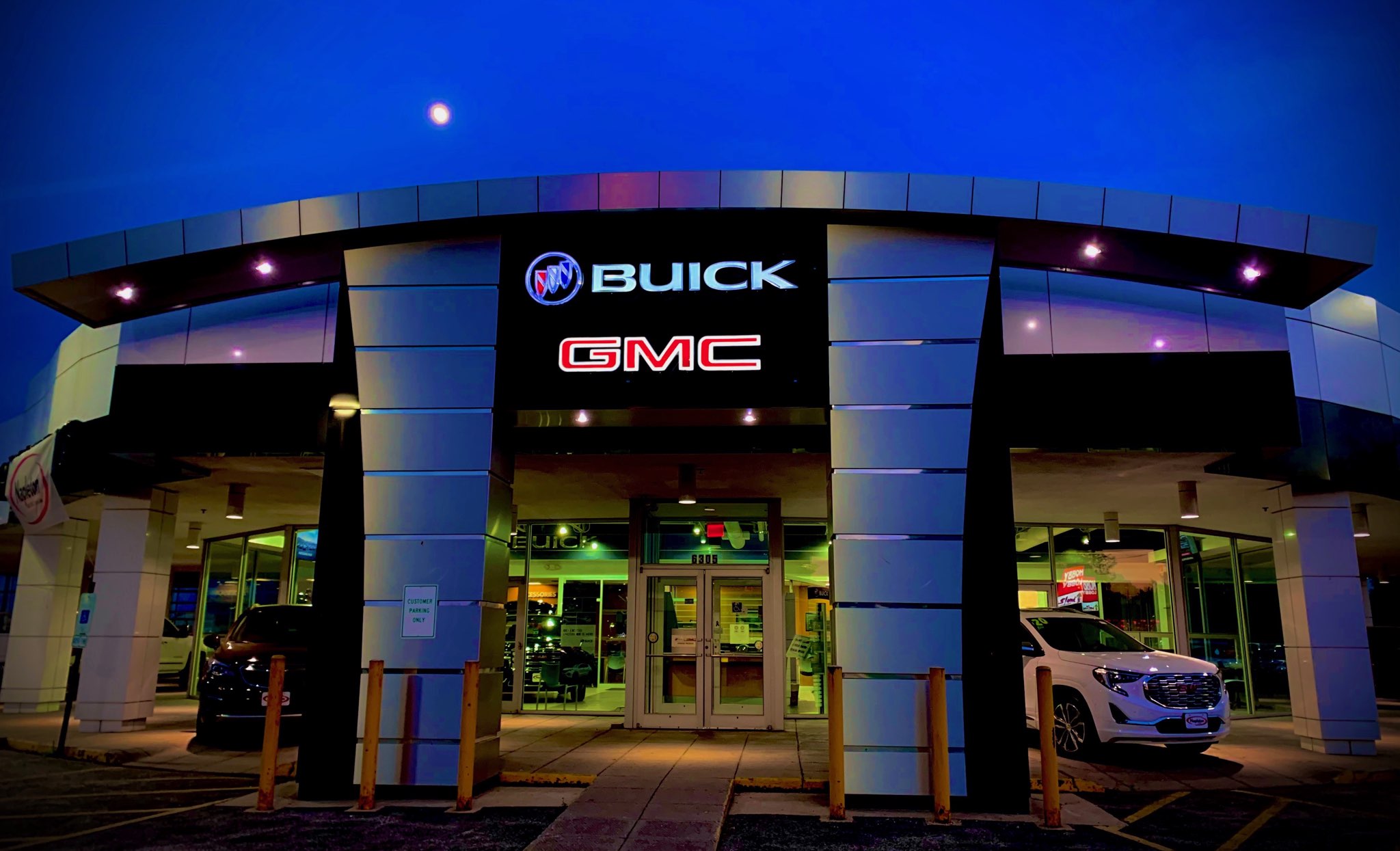 Napleton Buick GMC In Crystal Lake, IL | 136 Cars Available | Autotrader