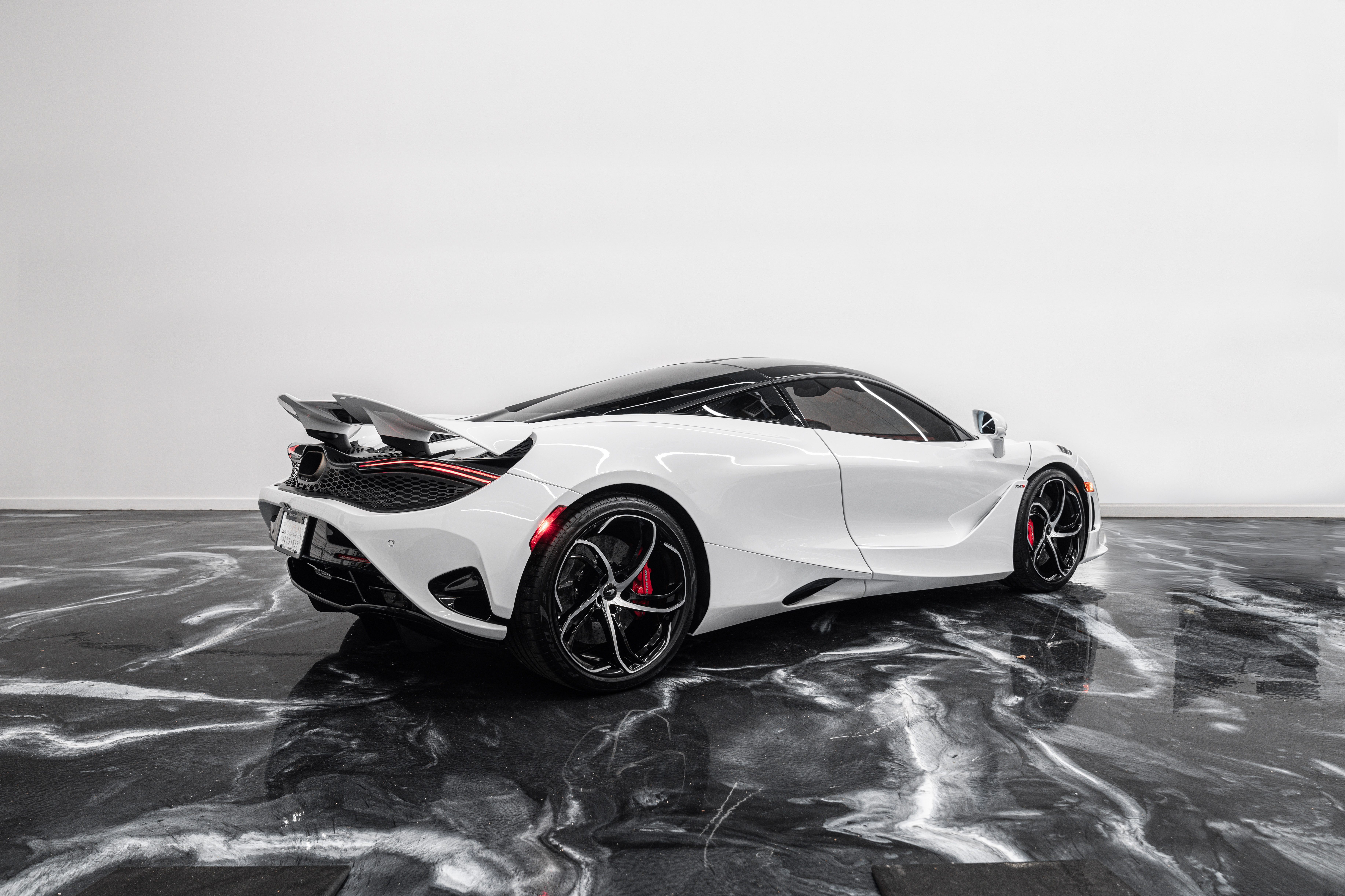 Used 2024 McLaren 750S UNAVAIL photo 5