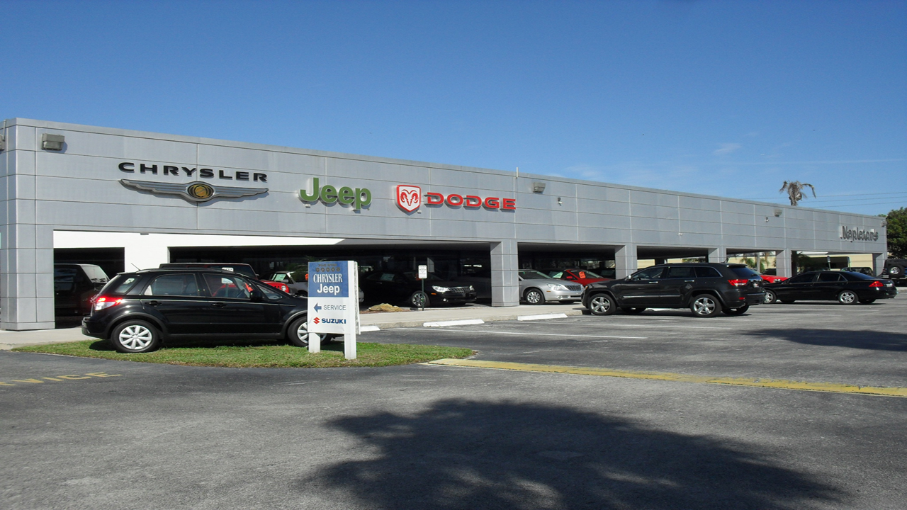 Napleton's Northlake Chrysler Jeep Dodge Ram In Lake Park, FL | 319 ...