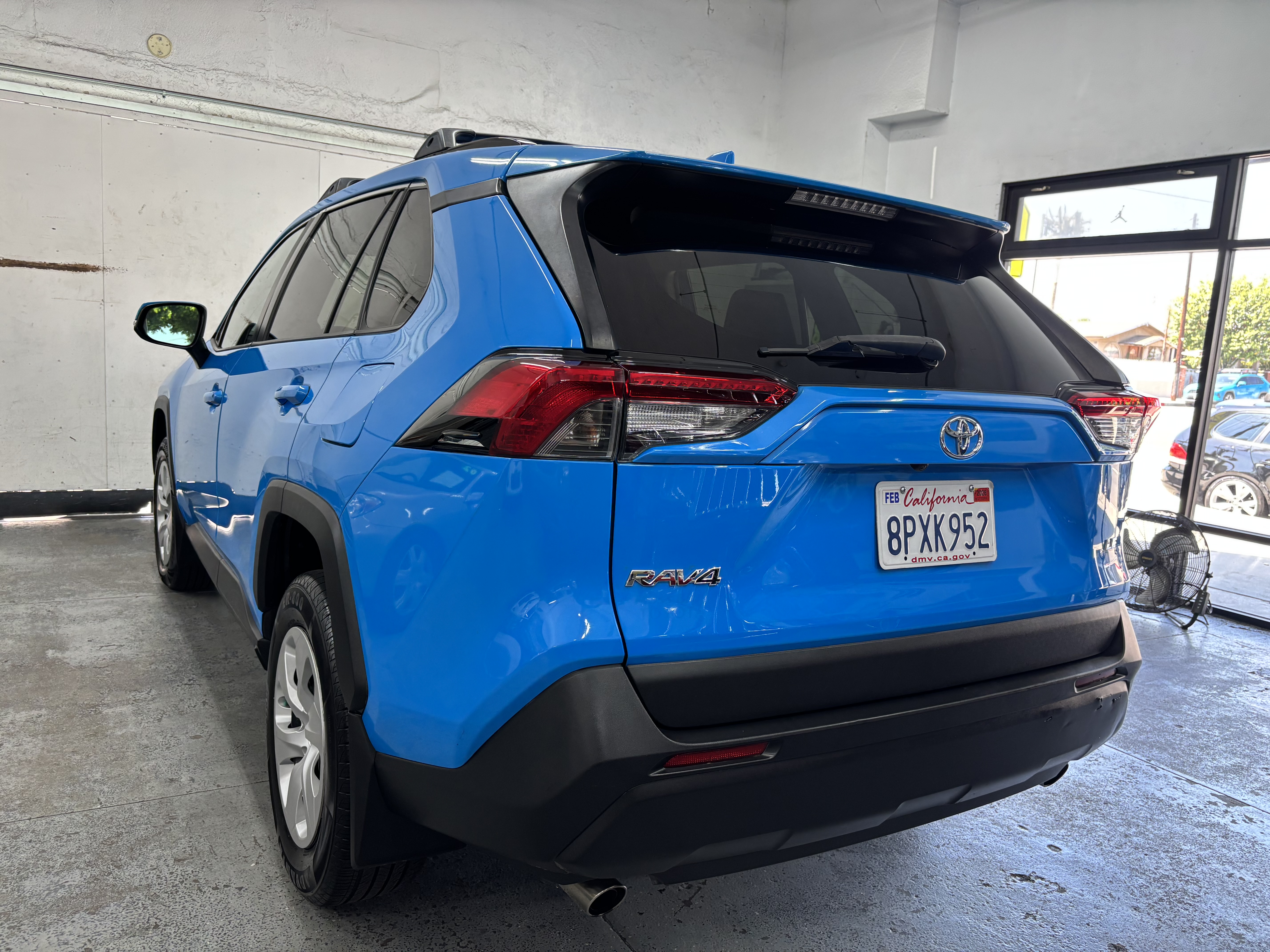 2019 Toyota RAV4 LE