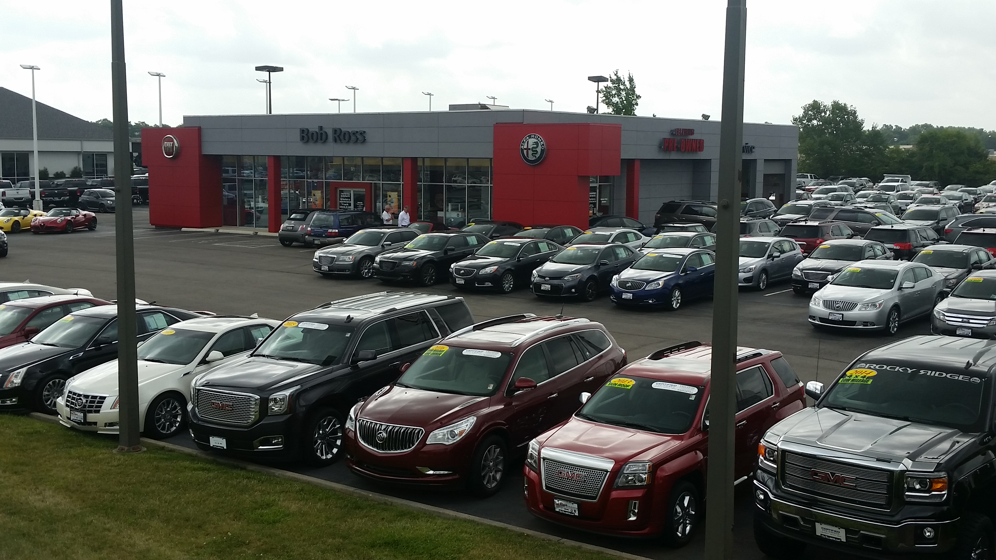 Bob Ross Auto Group in Centerville, OH Rated 4.3 Stars Kelley Blue Book