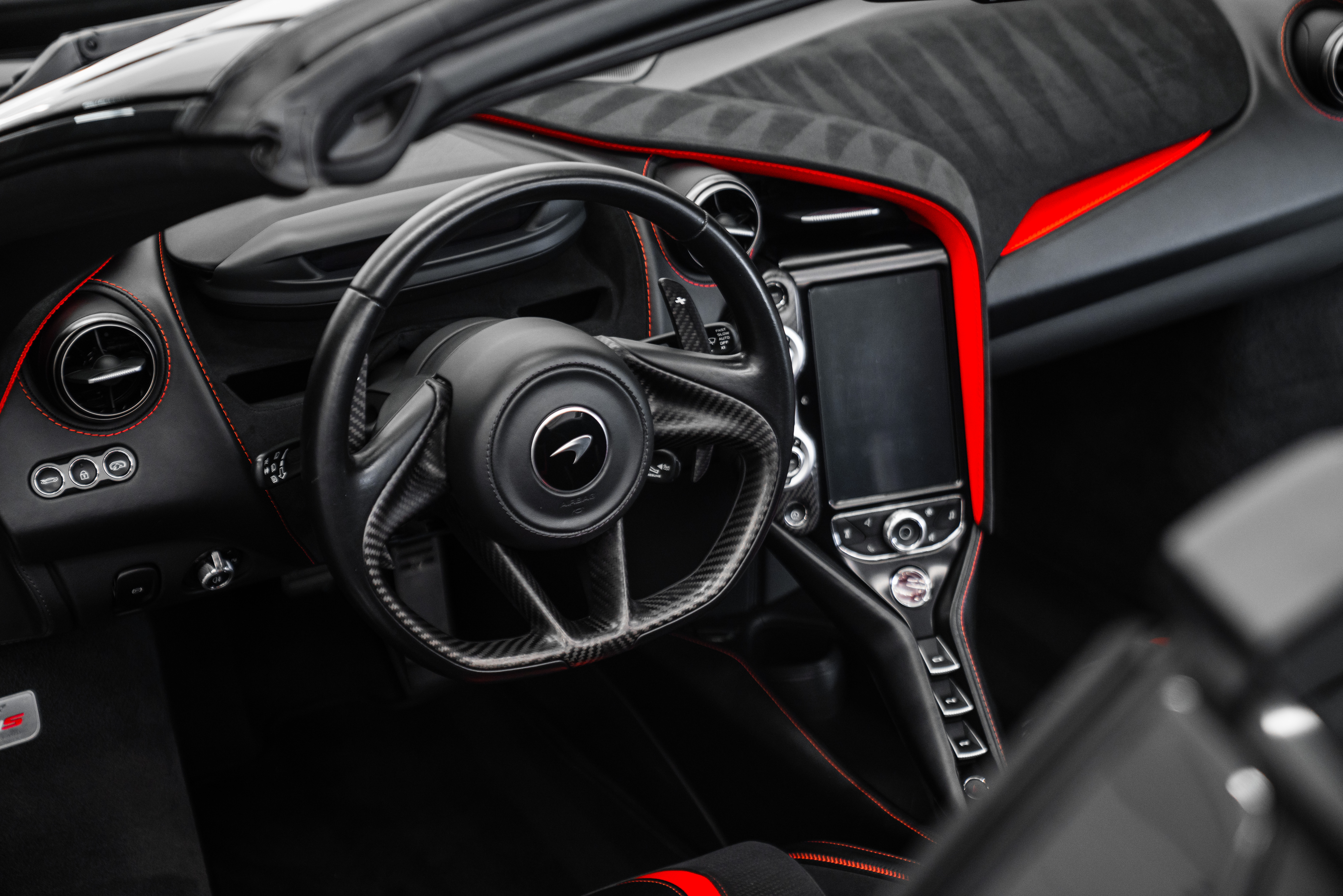 Used 2020 McLaren 720S Performance photo 44