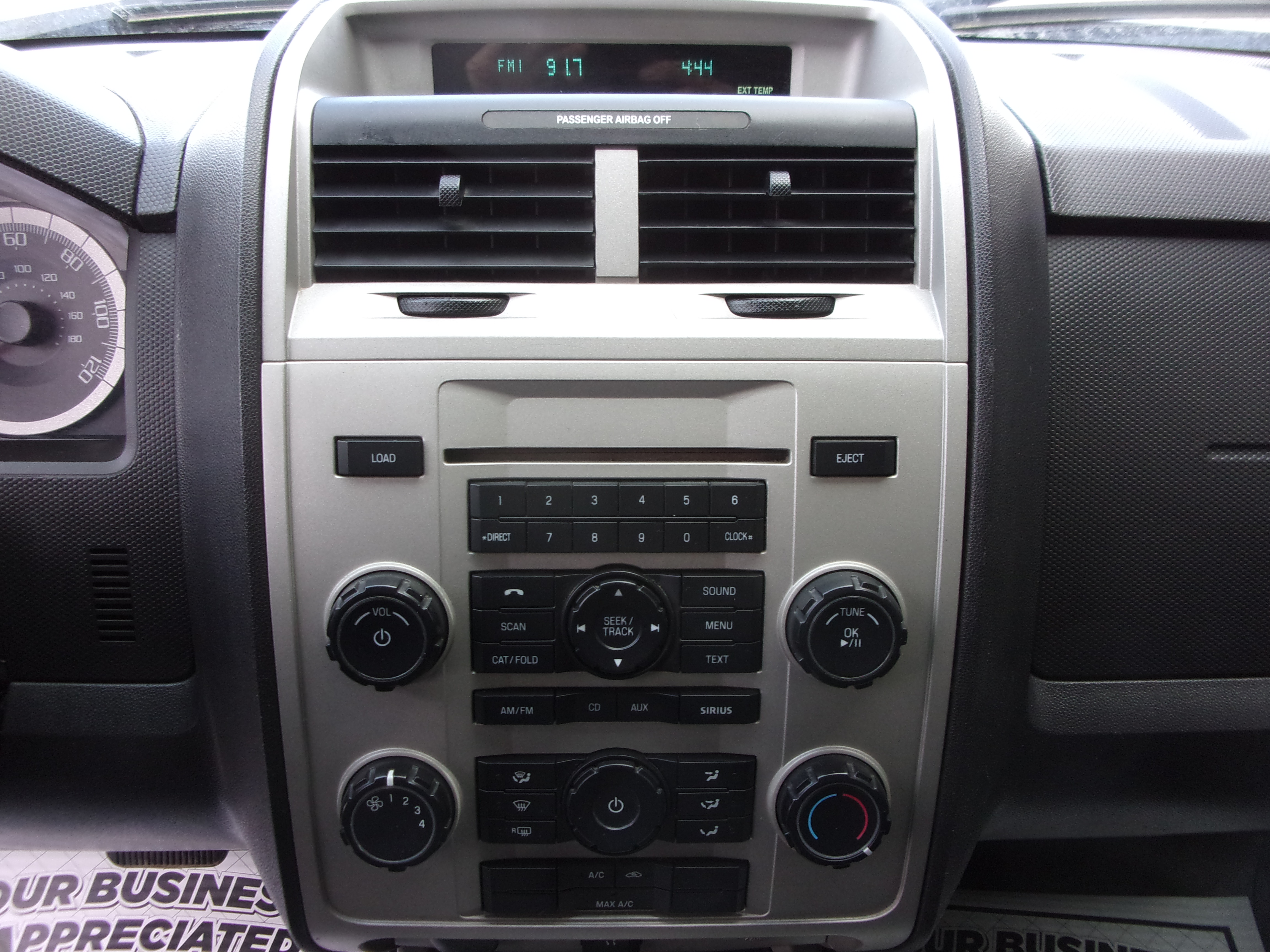 2009 Ford Escape XLT - Photo 10