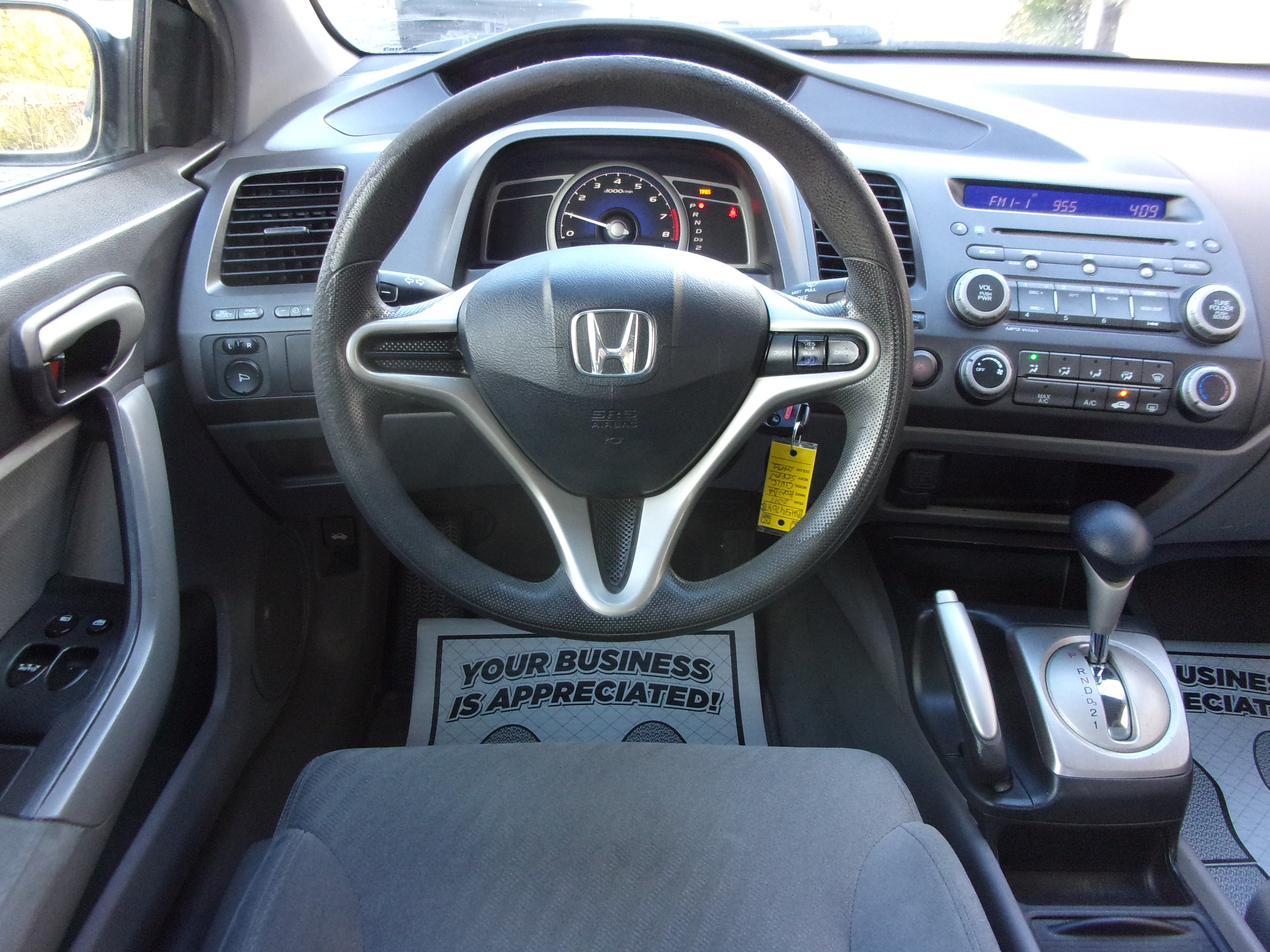 2011 Honda Civic LX - Photo 7