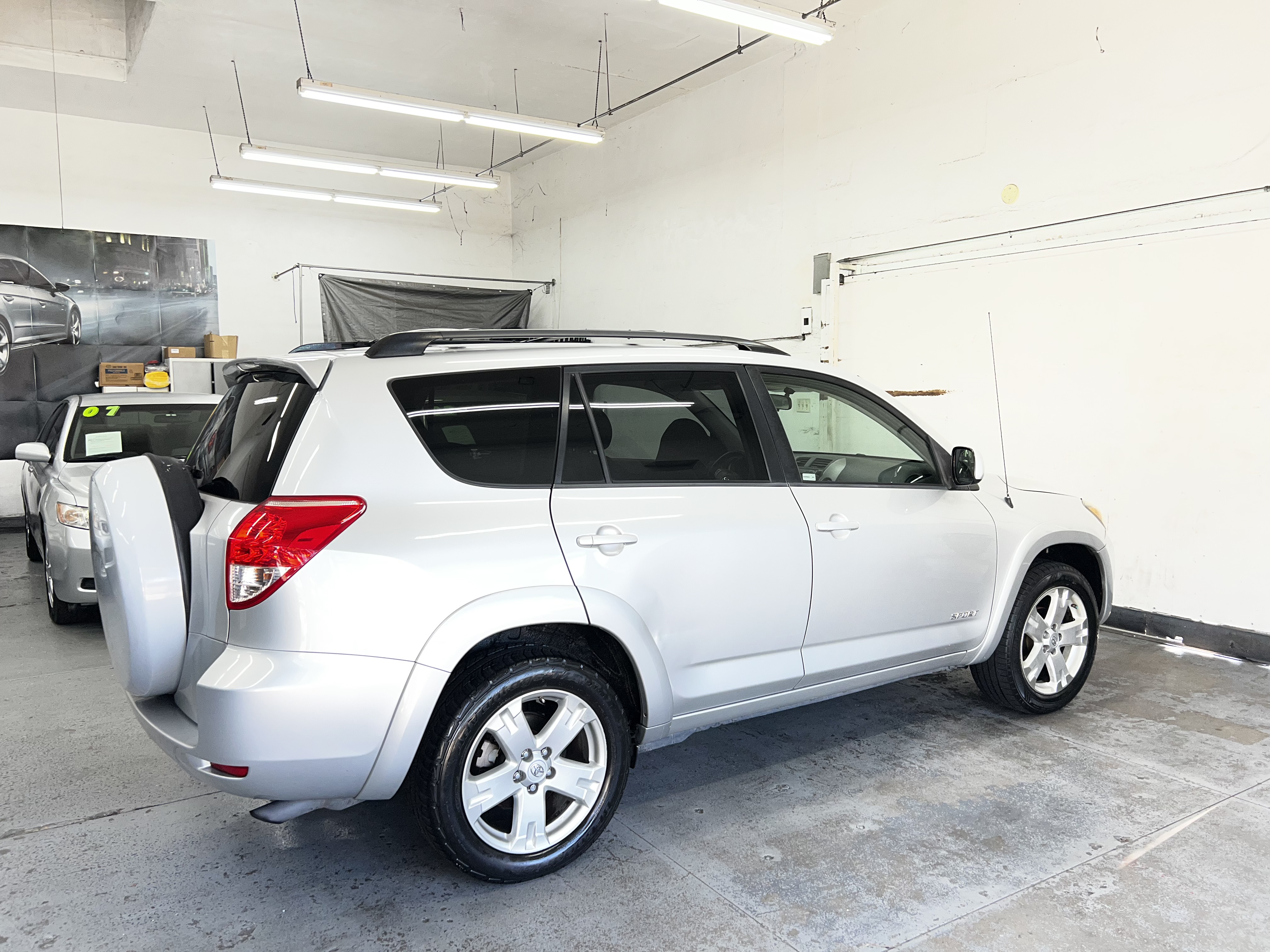 2007 Toyota RAV4 Sport