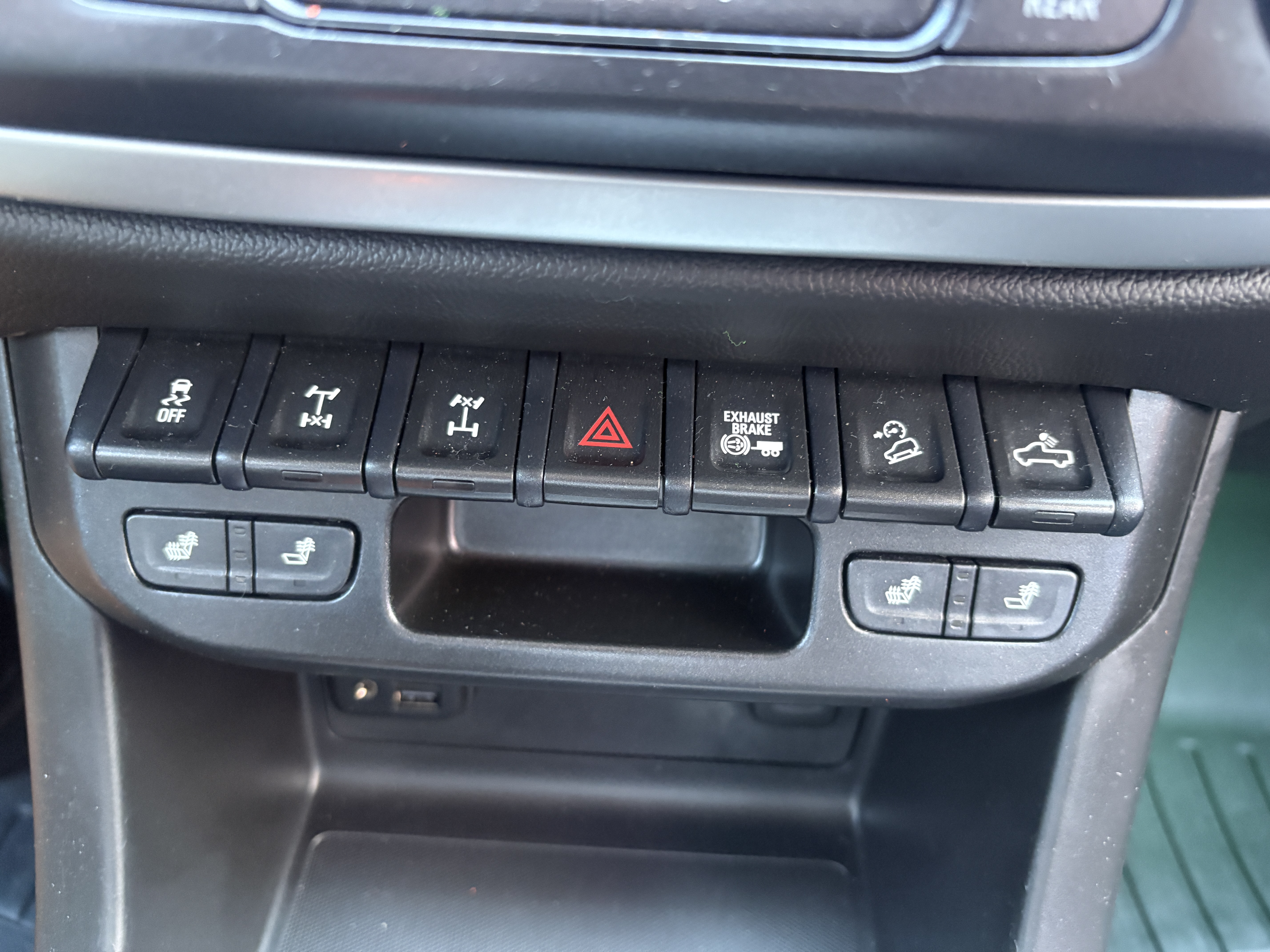 2021 Chevrolet Colorado ZR2 - Photo 20