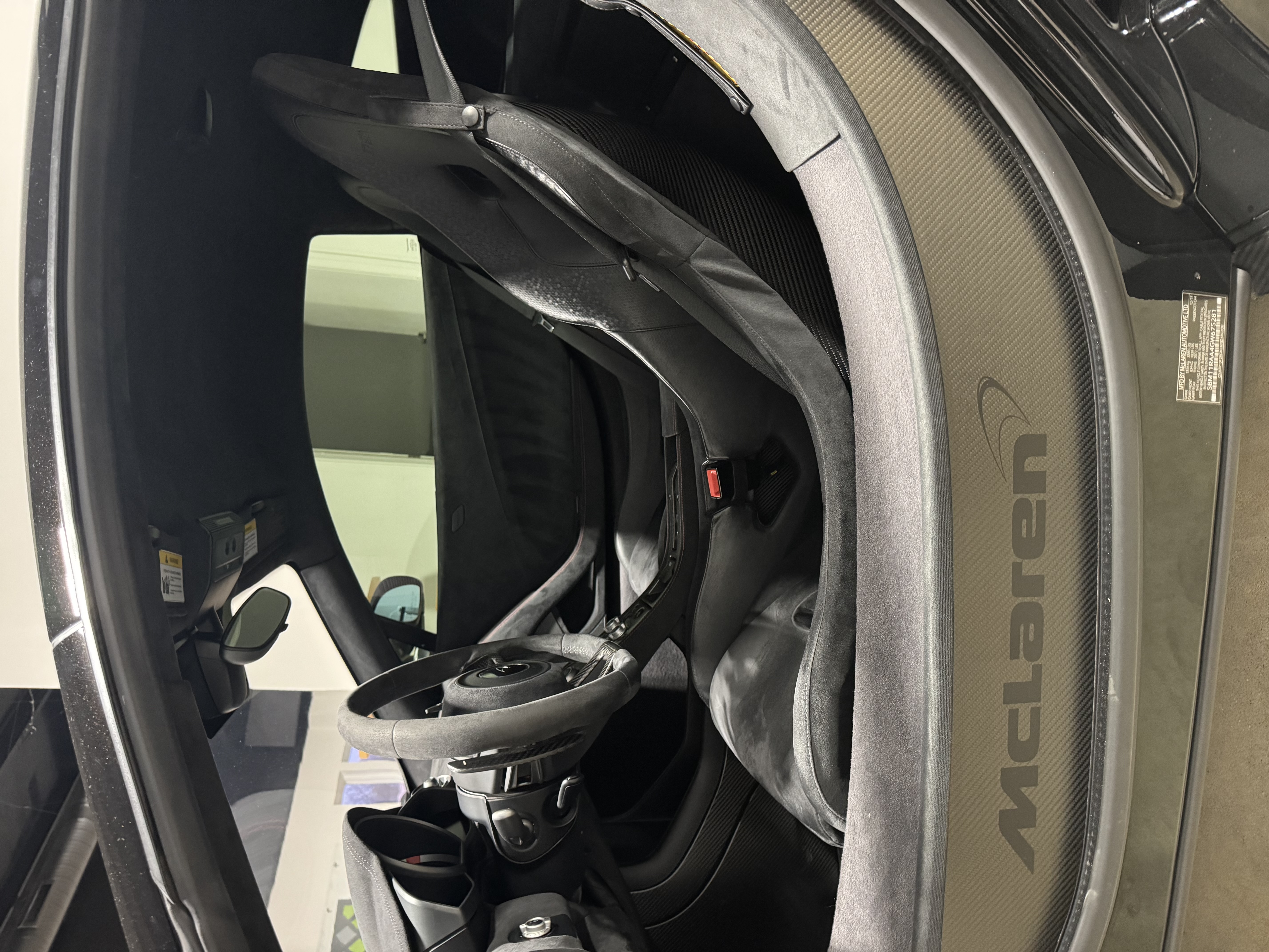 Used 2016 McLaren 675LT Coupe photo 27