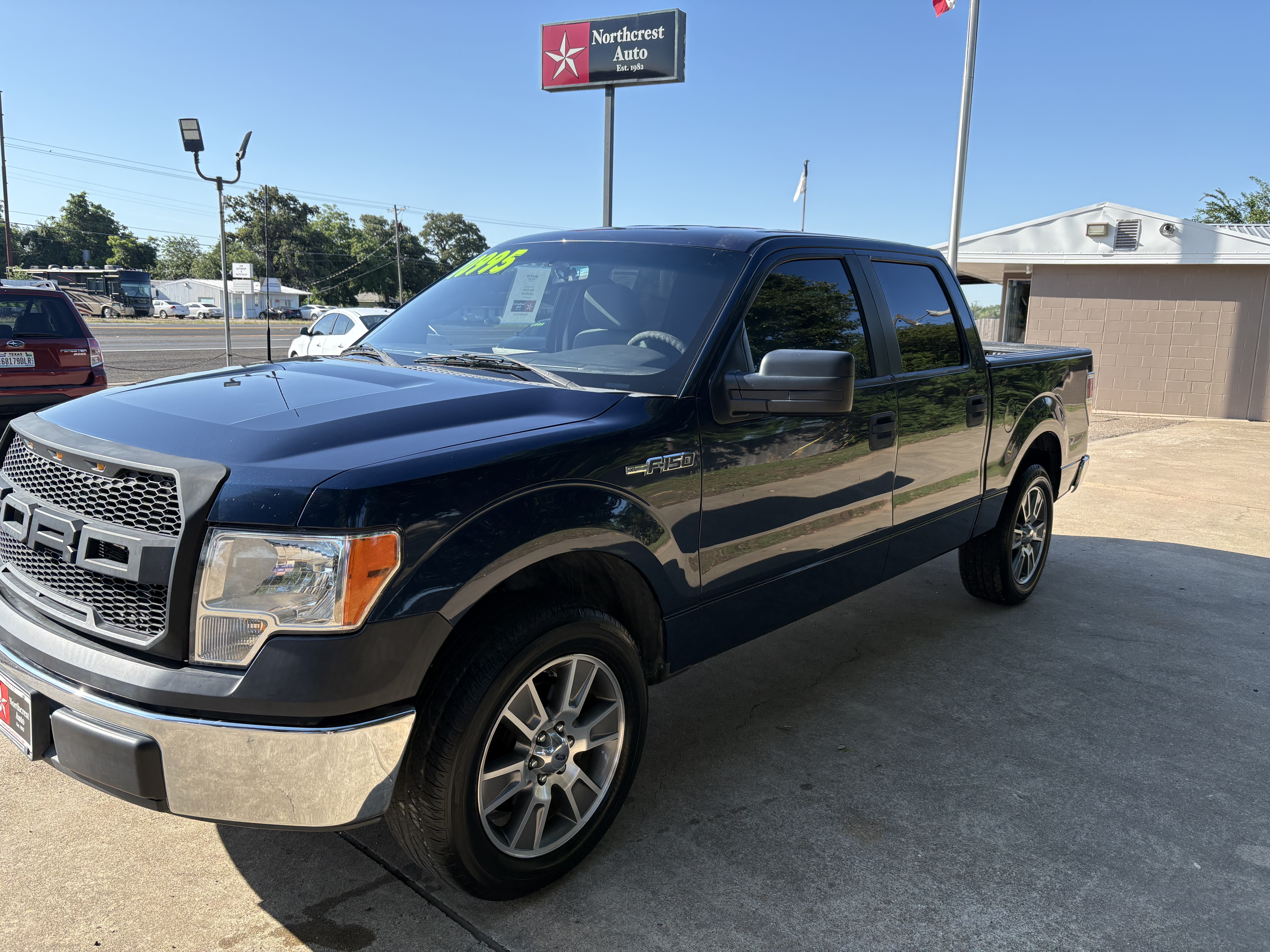 2014 Ford F-150 XL SuperCrew 145-in's photo