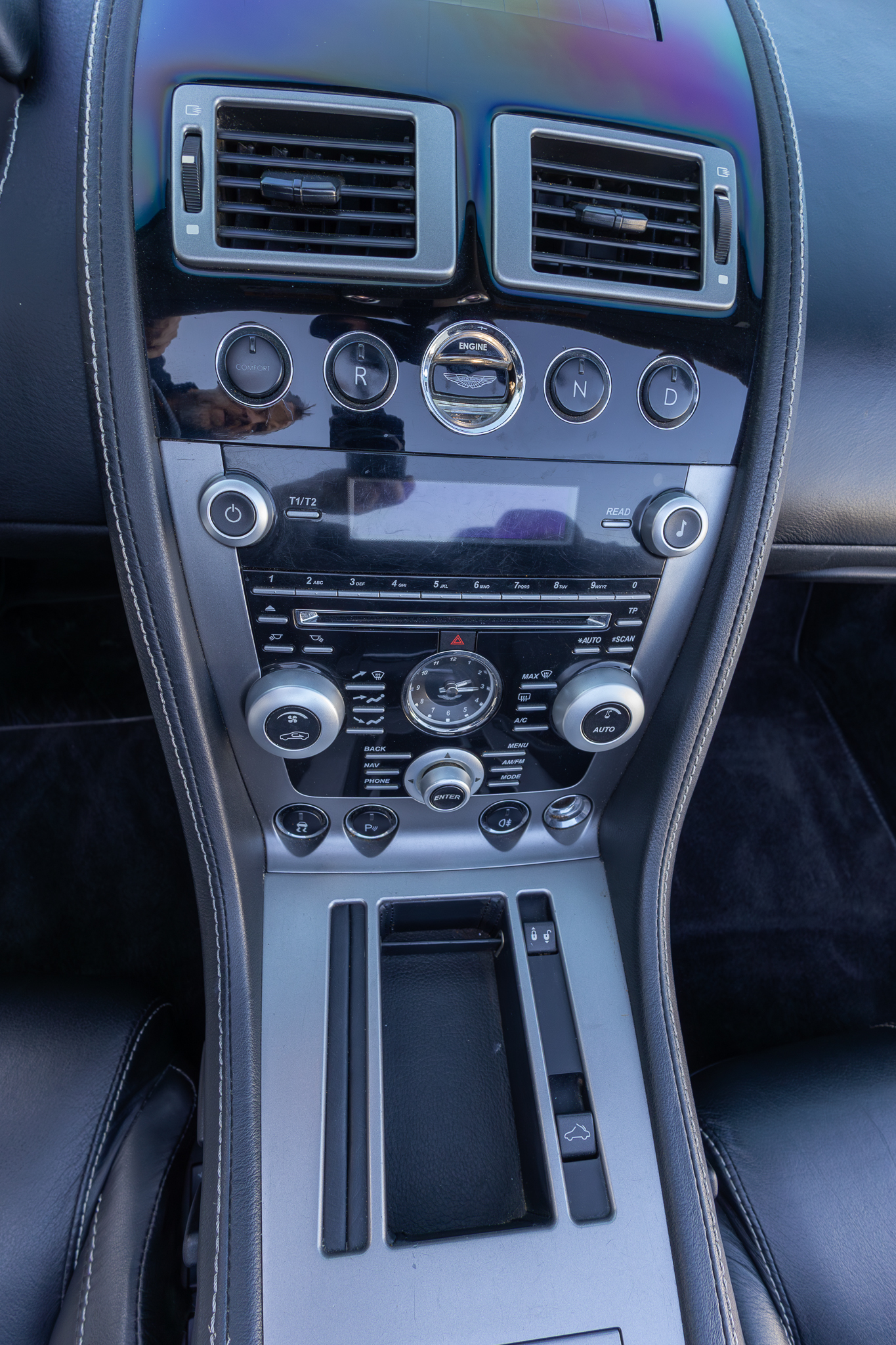 2010 Aston Martin V8 Vantage Base - Photo 31