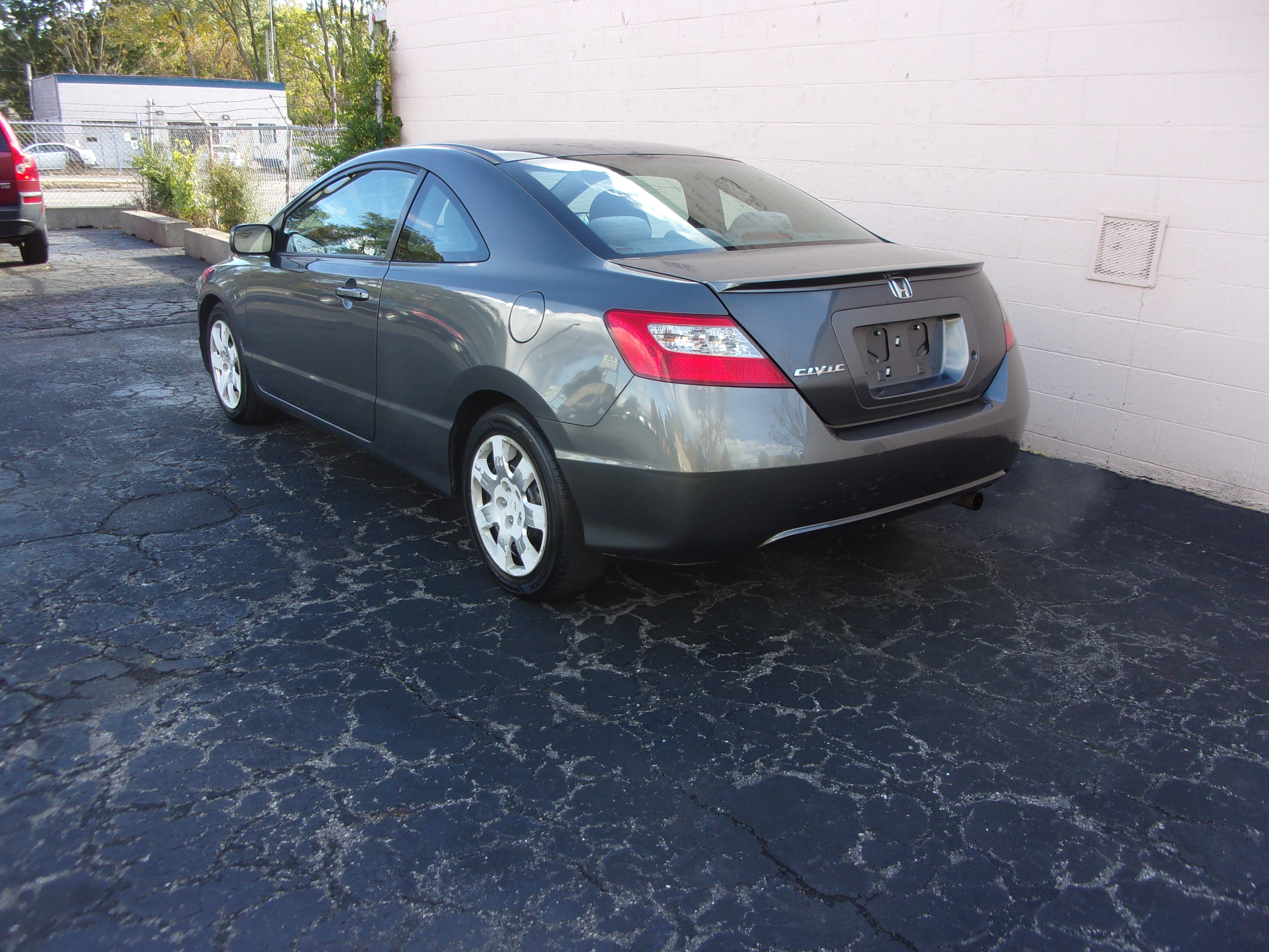 2011 Honda Civic LX - Photo 6