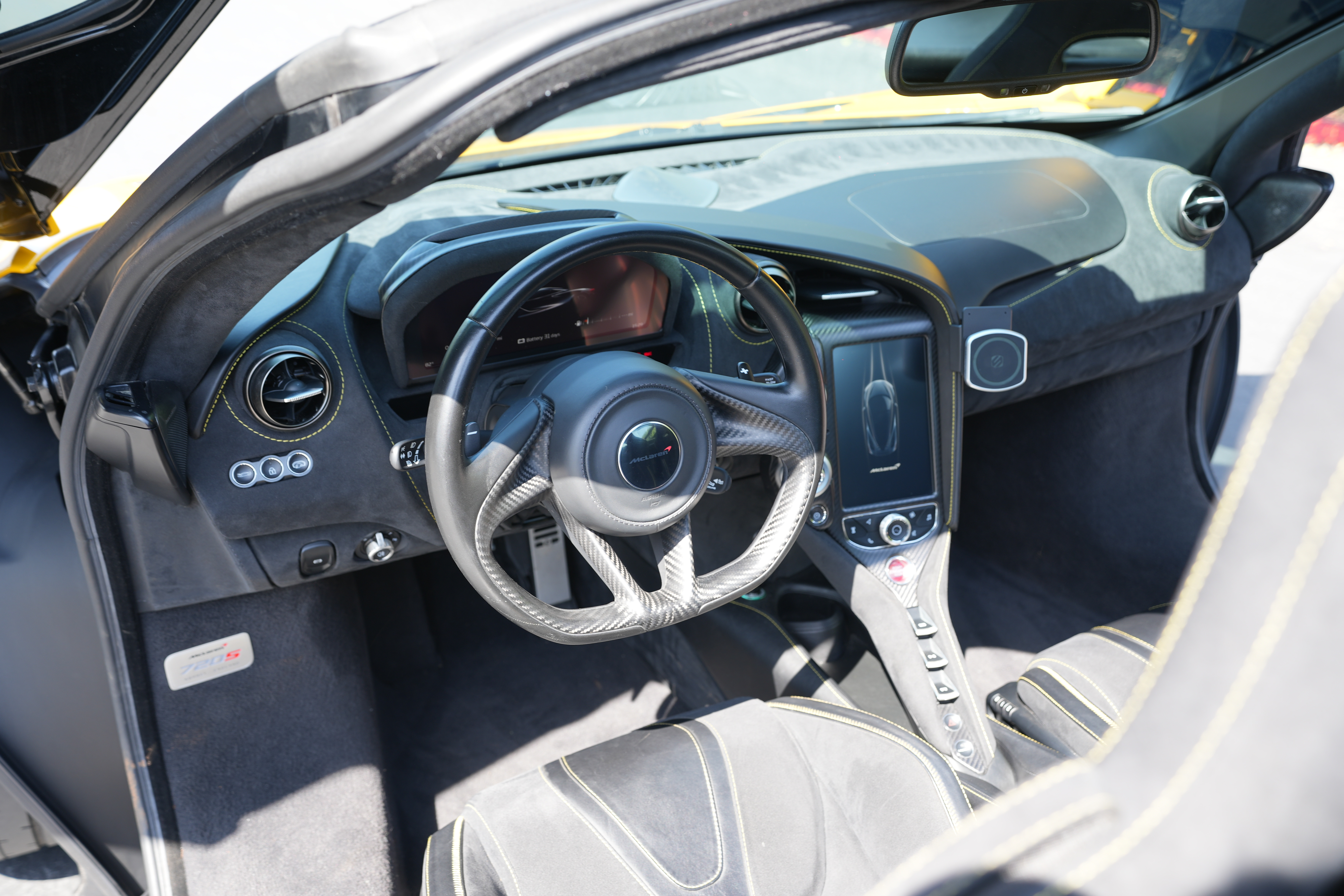 Used 2018 McLaren 720S Performance photo 15