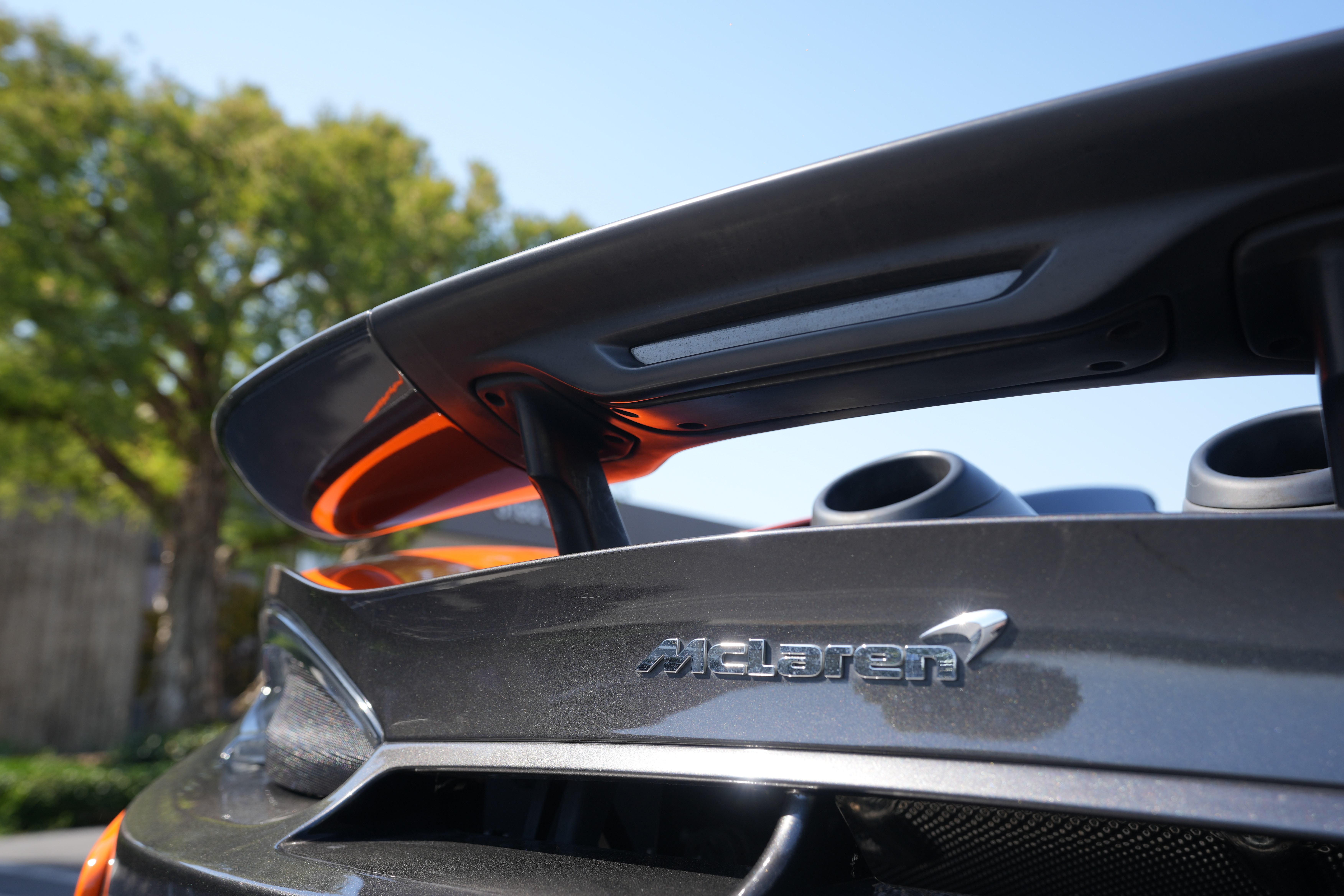 Used 2020 McLaren 600LT Spider photo 21