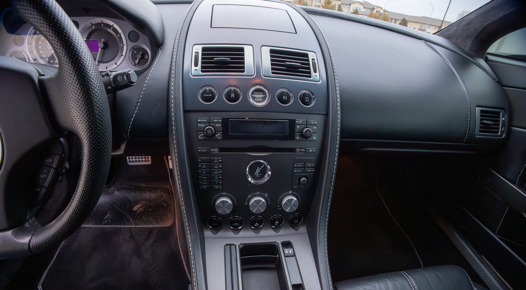 2008 Aston Martin V8 Vantage SPORTSHIFT Base - Photo 26