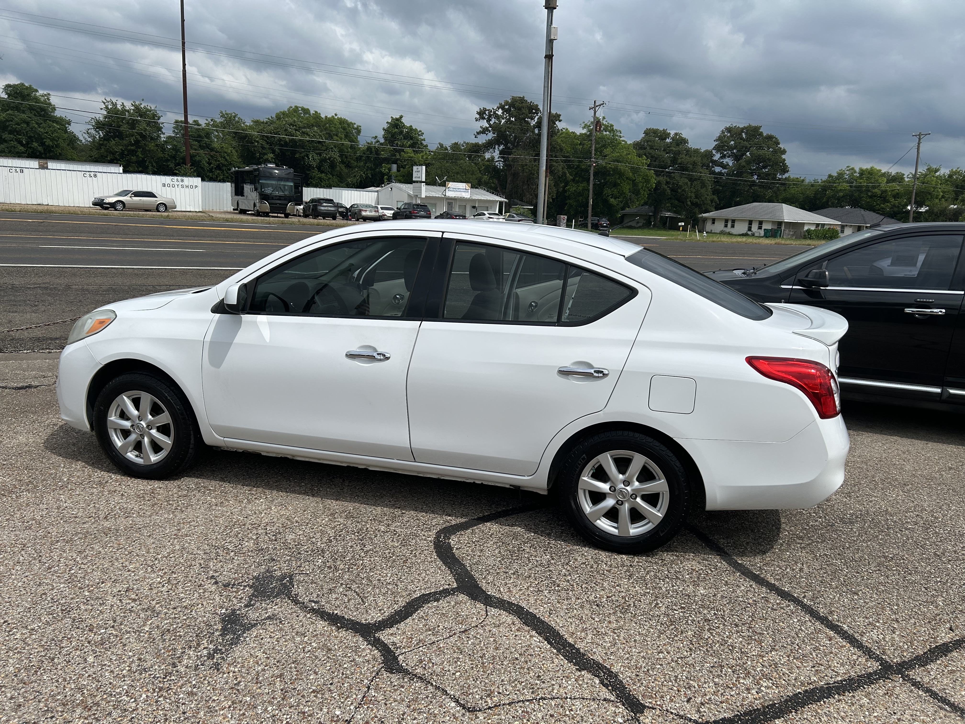 2014 Nissan Versa's photo