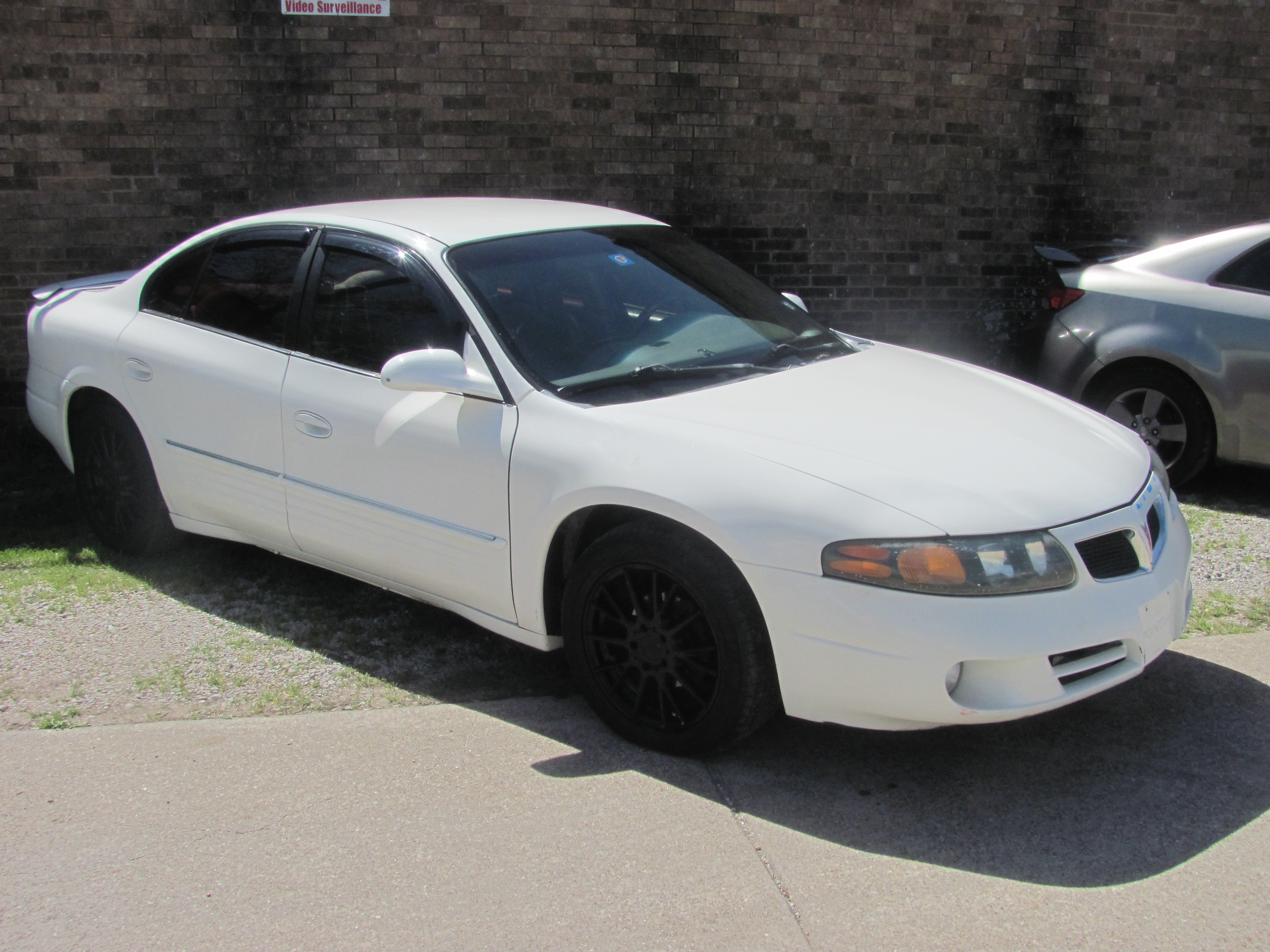Used 2002 Pontiac Bonneville SE