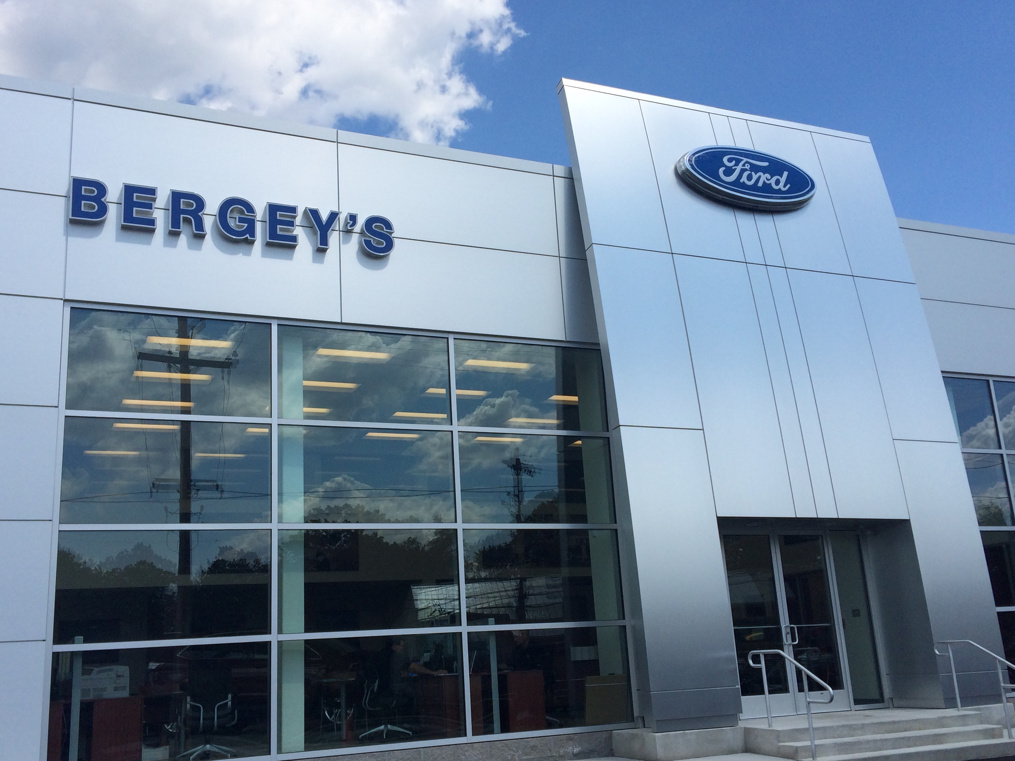 Bergeys Lincoln Used Cars 13 - usjzx47