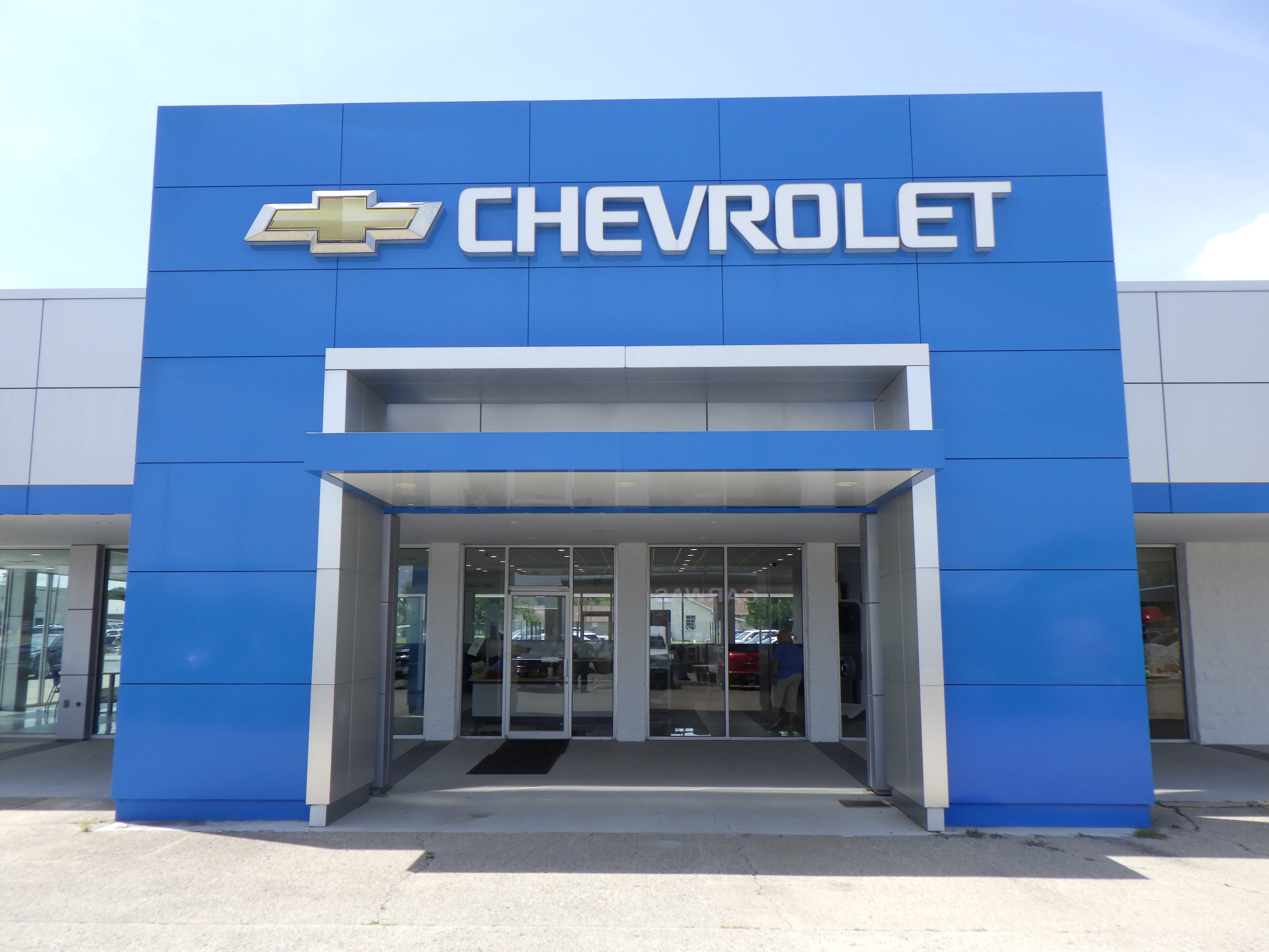 Weeks Chevrolet in West Frankfort, IL Rated 4.5 Stars Kelley Blue Book