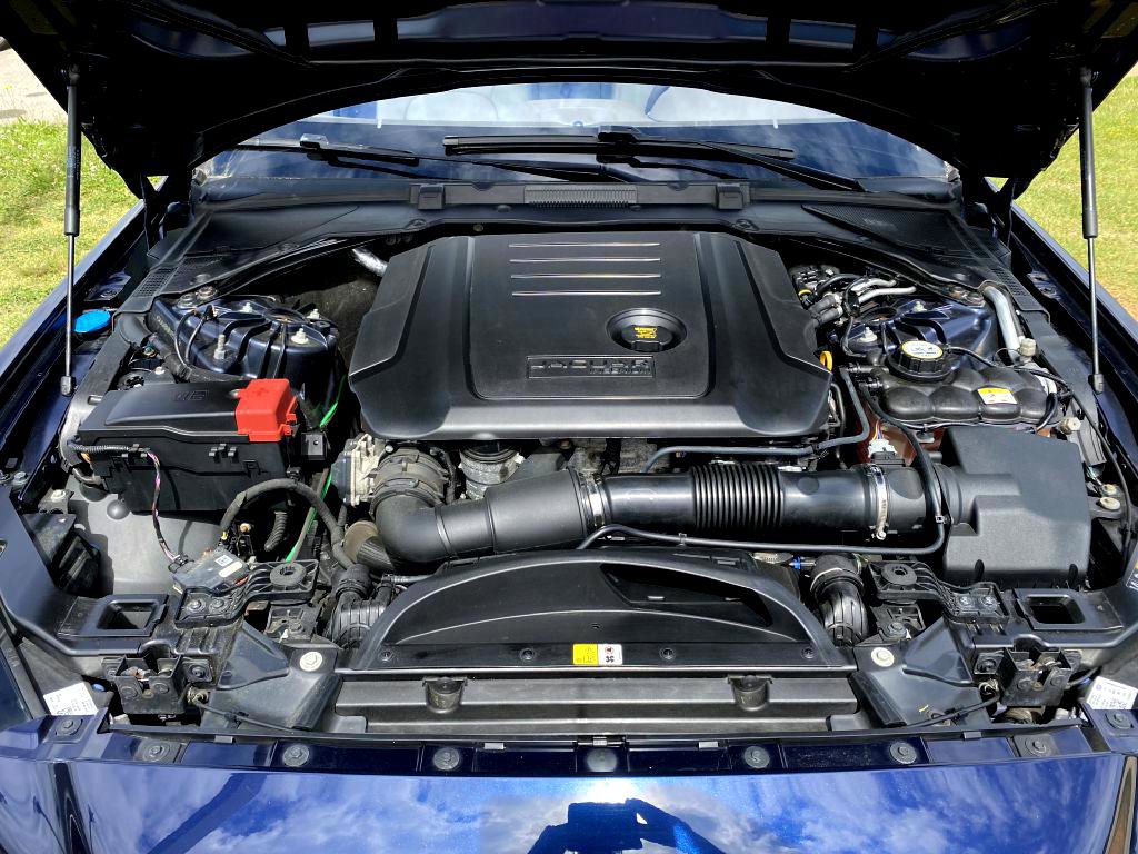 2017 Jaguar XE Premium