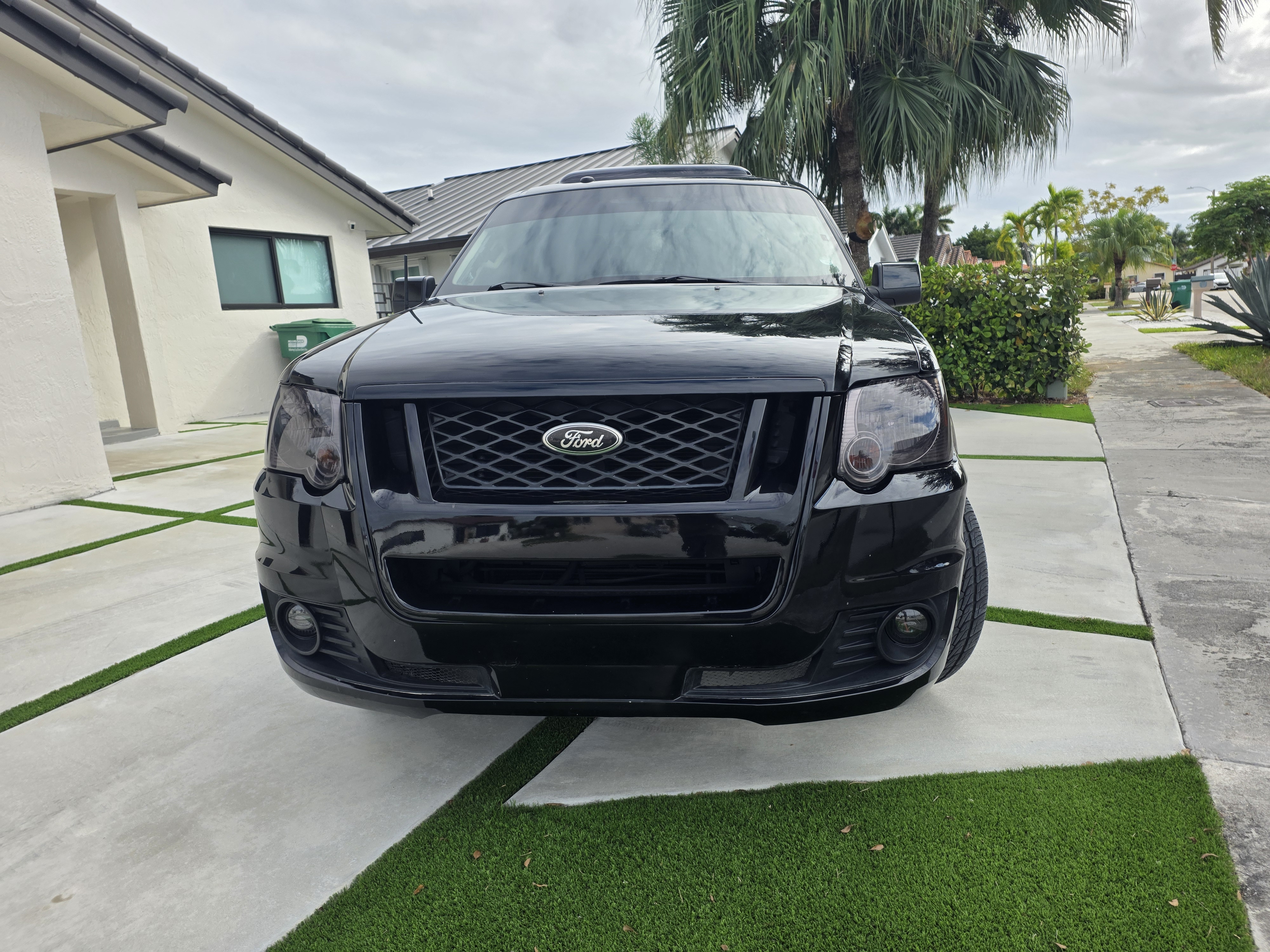 Used Ford Explorer Sport Trac for Sale in Pompano Beach, FL