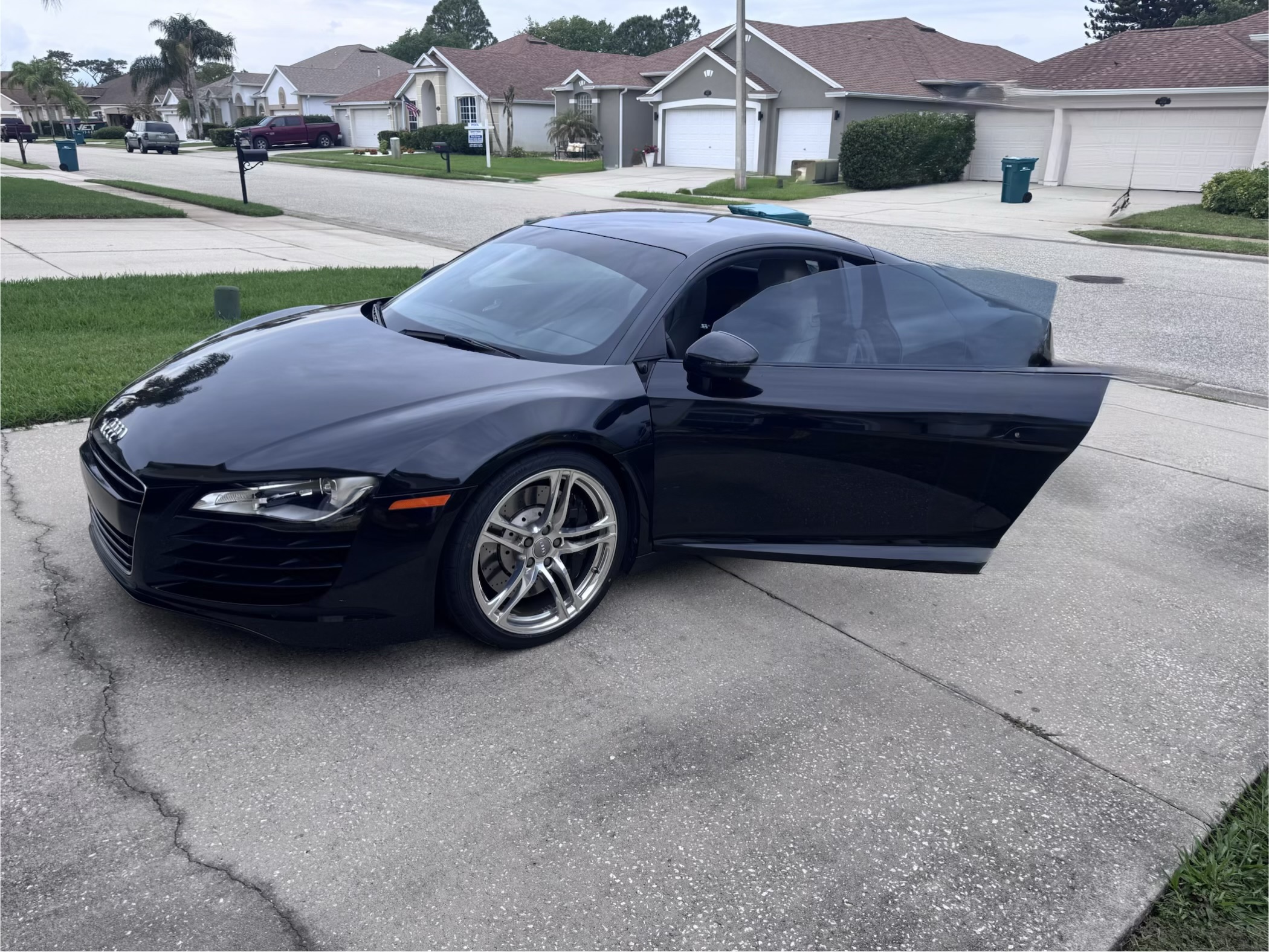 Used 2009 Audi R8 V8
