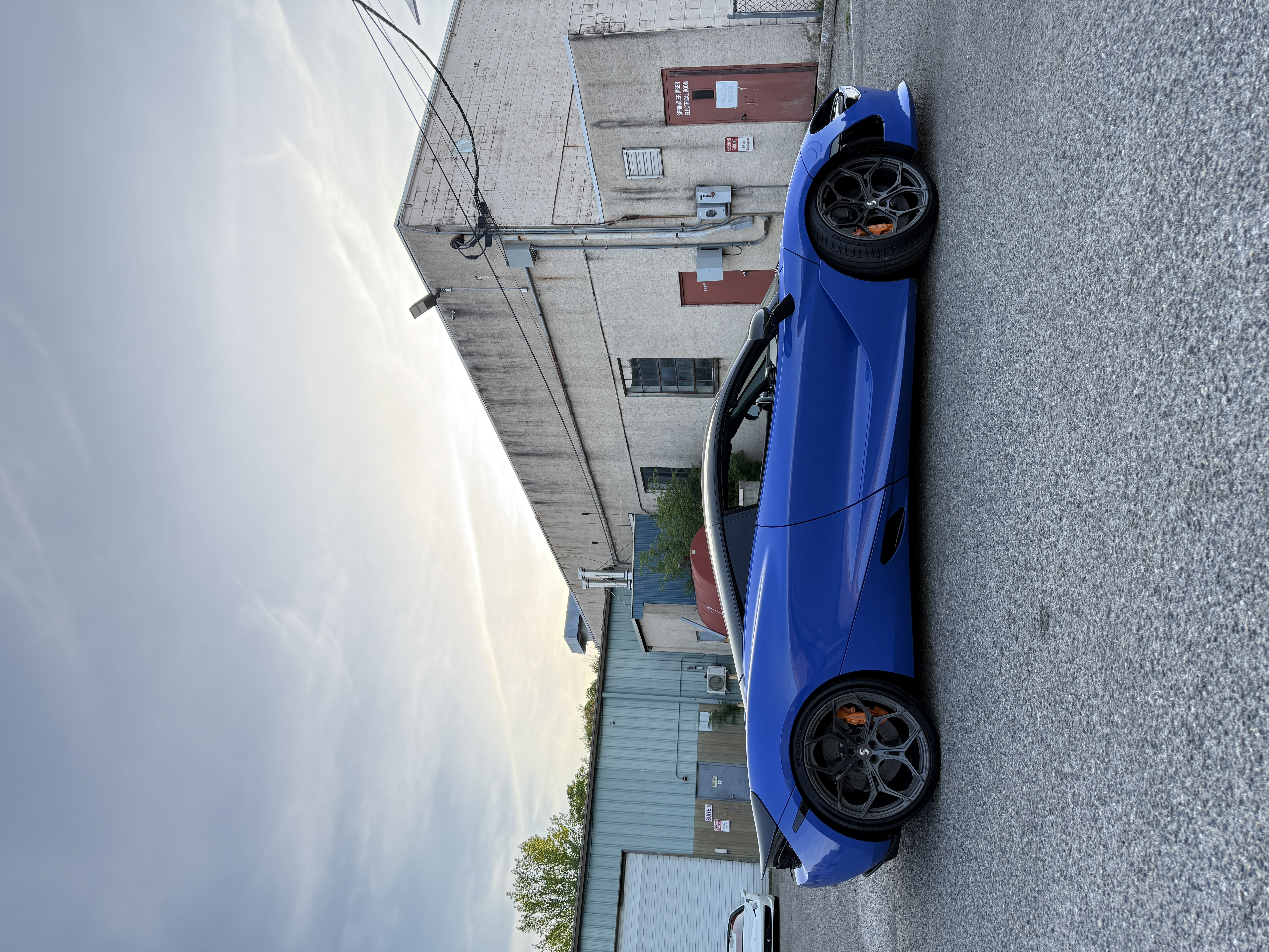 Used 2018 McLaren 720S photo 6