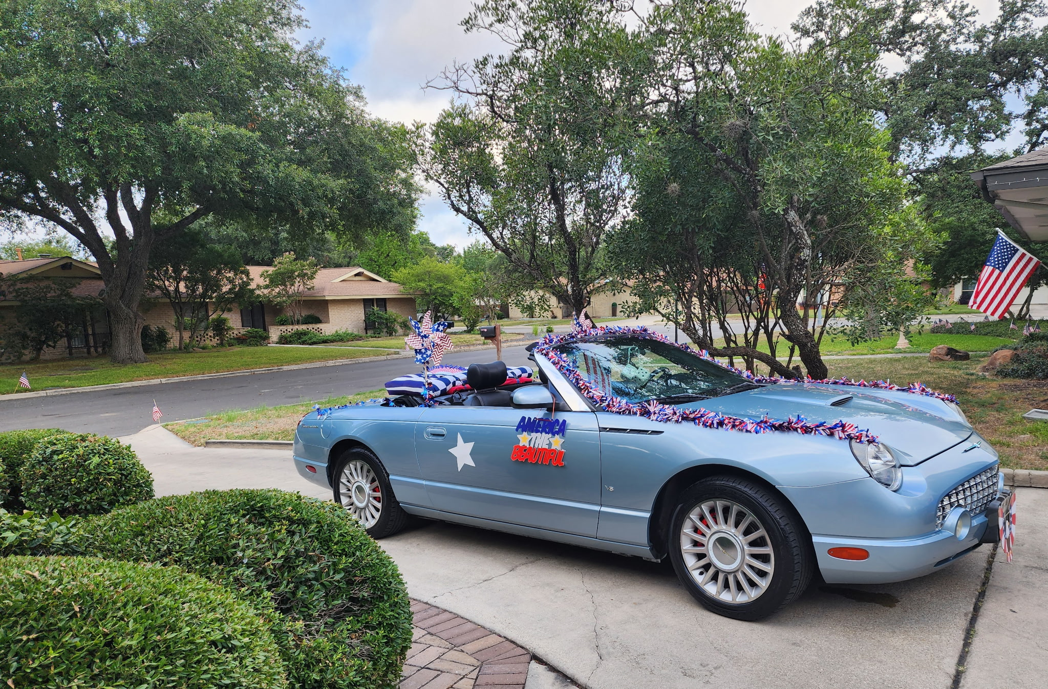 2004 Ford Thunderbird