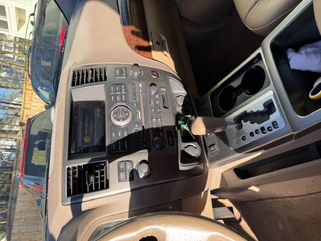 2012 Nissan Armada Platinum