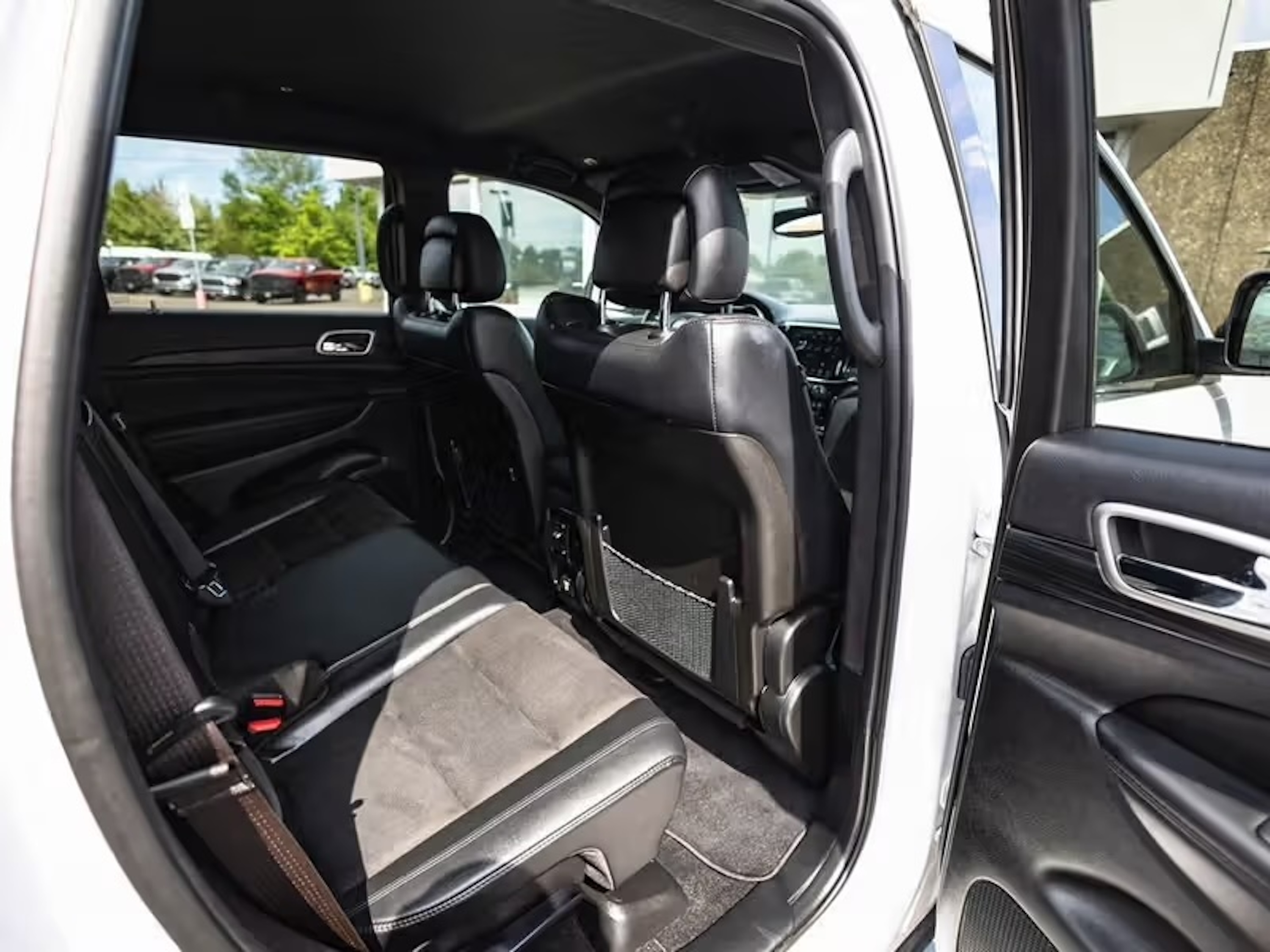 2022 Jeep Grand Cherokee Laredo X