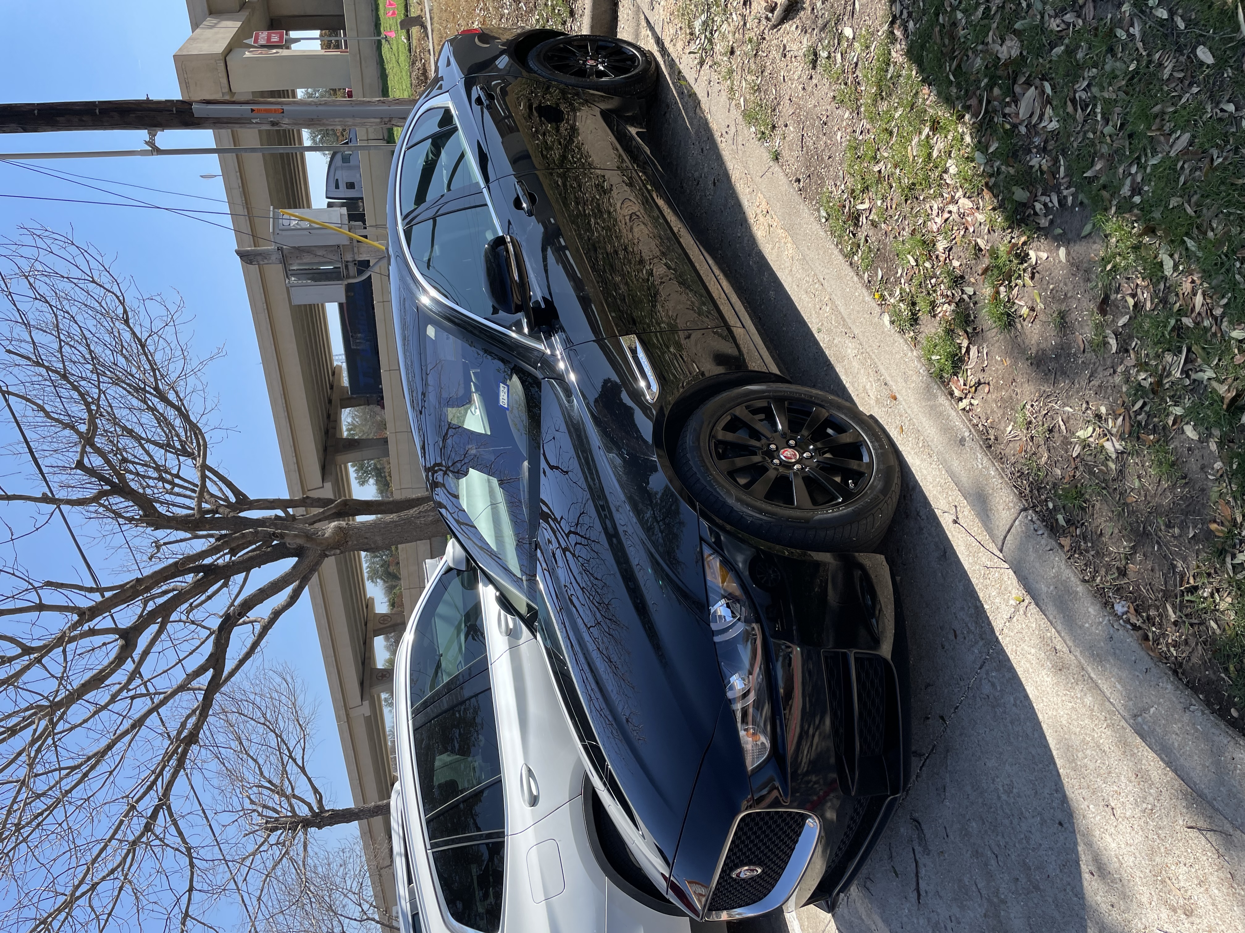 2019 Jaguar XE Base