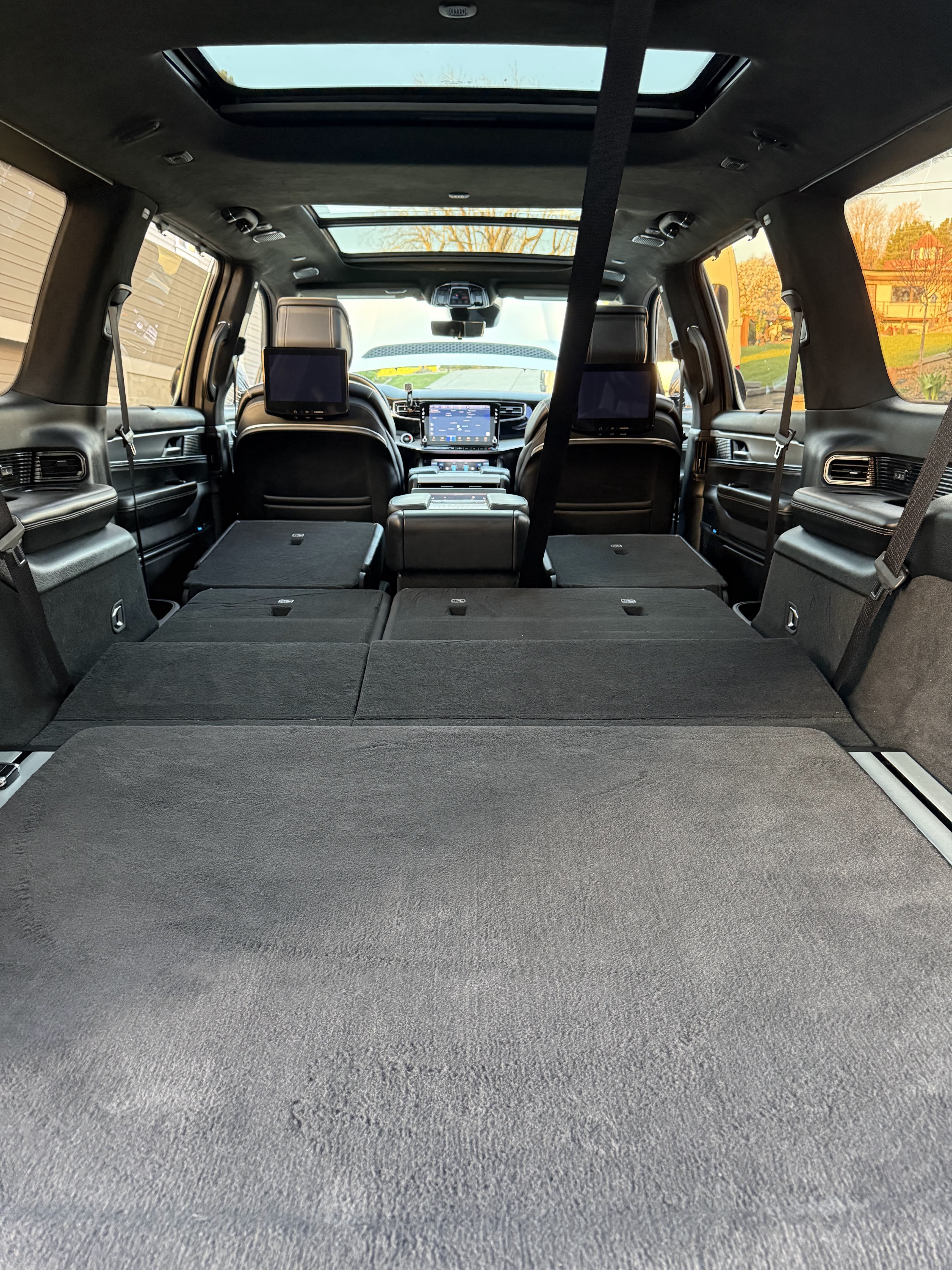 2023 Jeep Grand Wagoneer L Series II