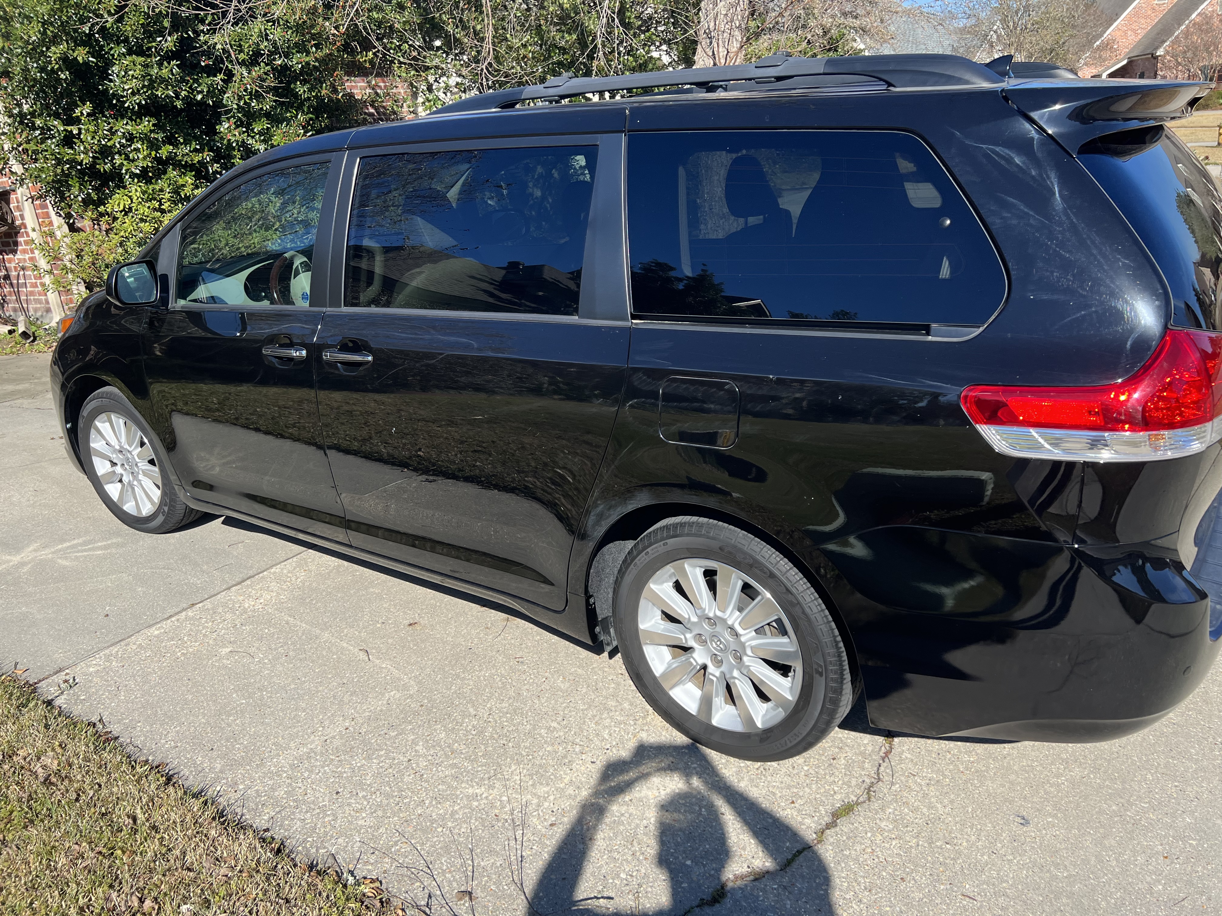 Used 2012 Toyota Sienna for Sale - Kelley Blue Book