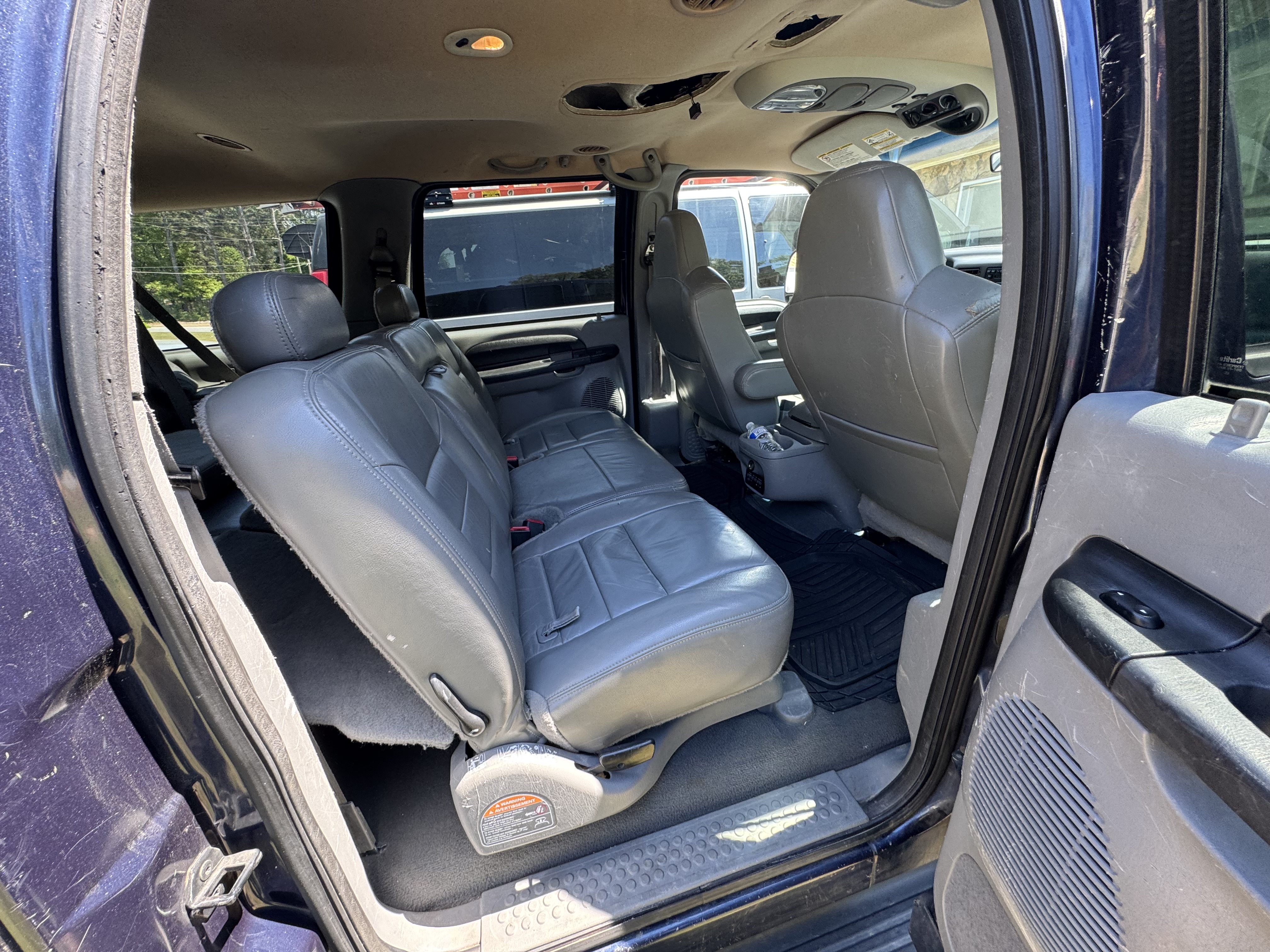 2005 Ford Excursion XLT