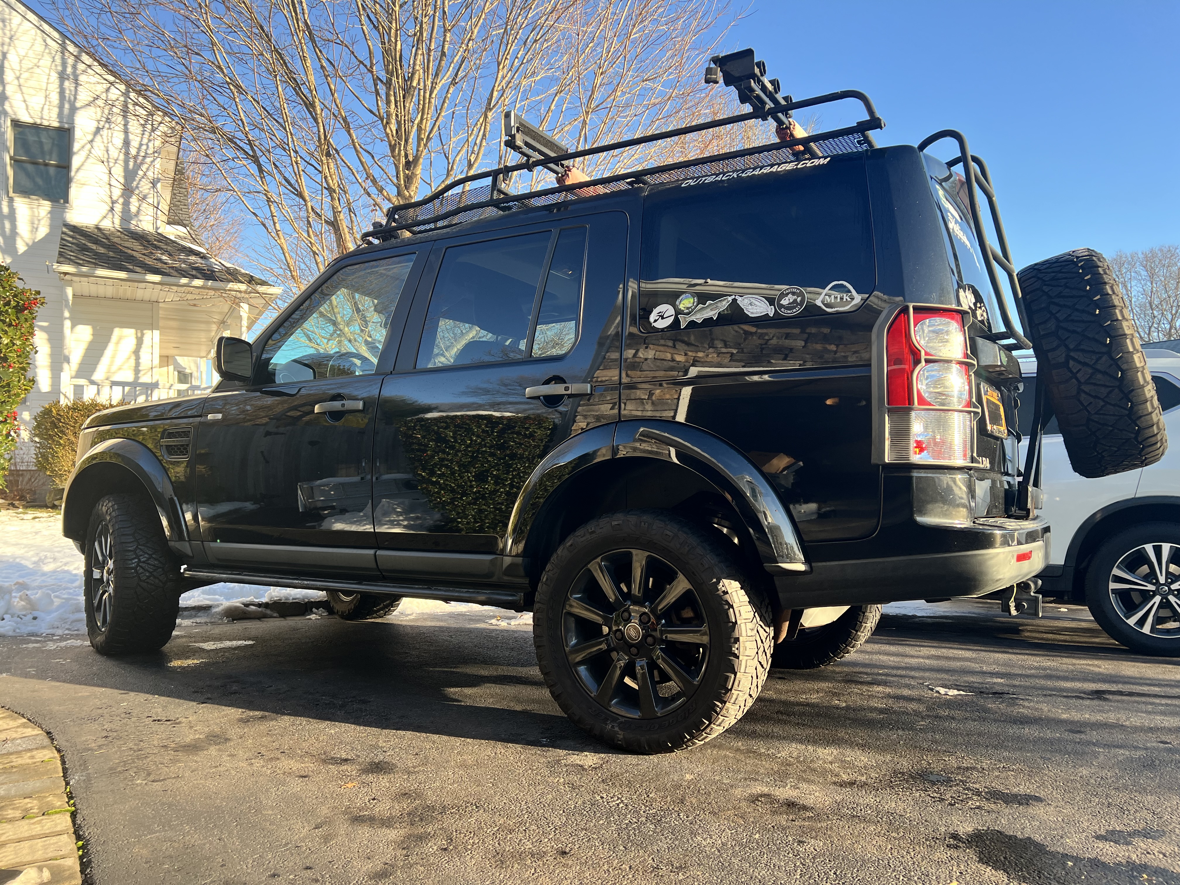 Used 2011 Land Rover LR4 HSE LUX