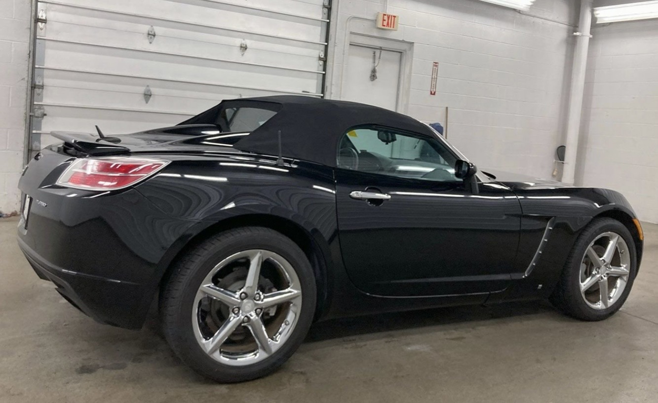 Saturn Sky 2008 photo 2