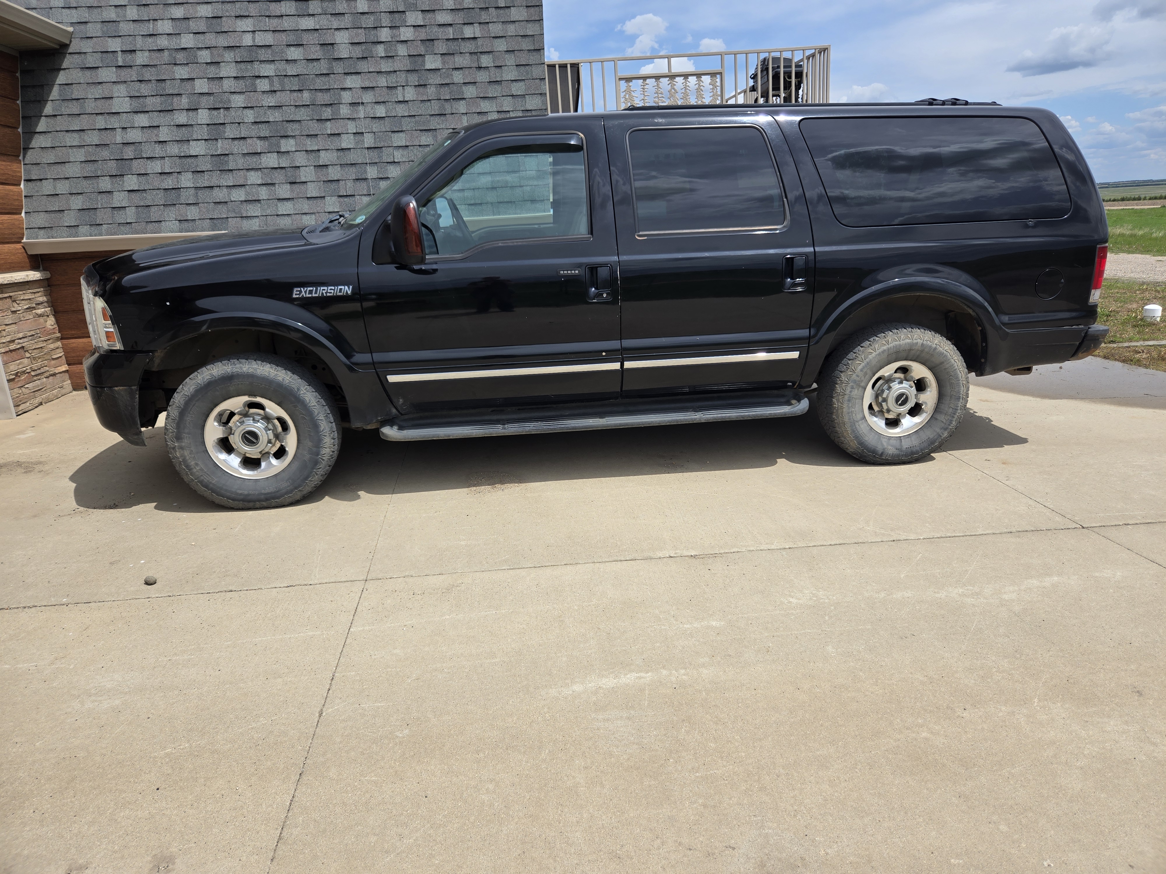 Used 2005 Ford Excursion Limited