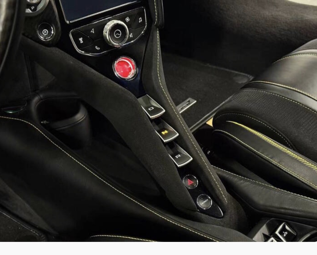 Used 2021 McLaren 720S Spider photo 10