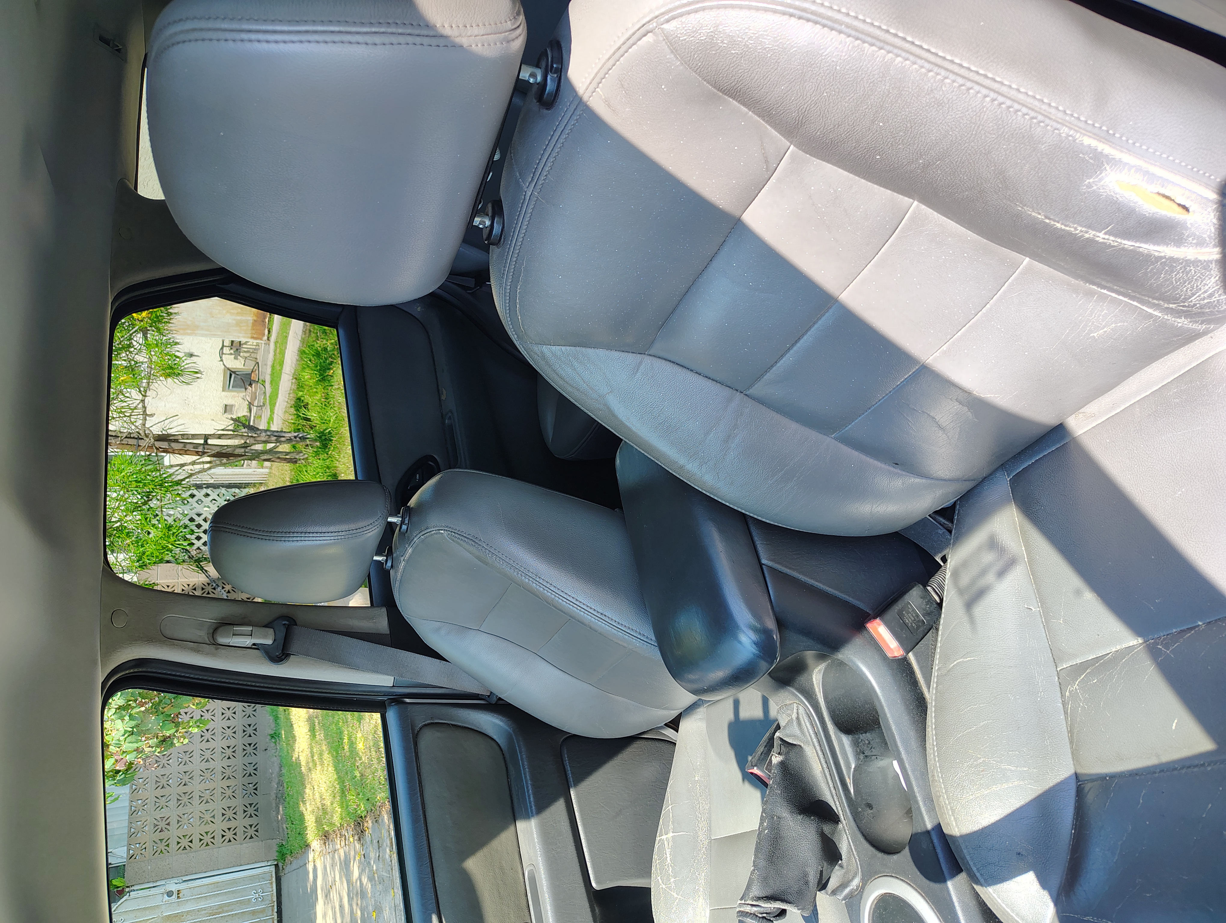 2005 Ford Escape 2WD Hybrid