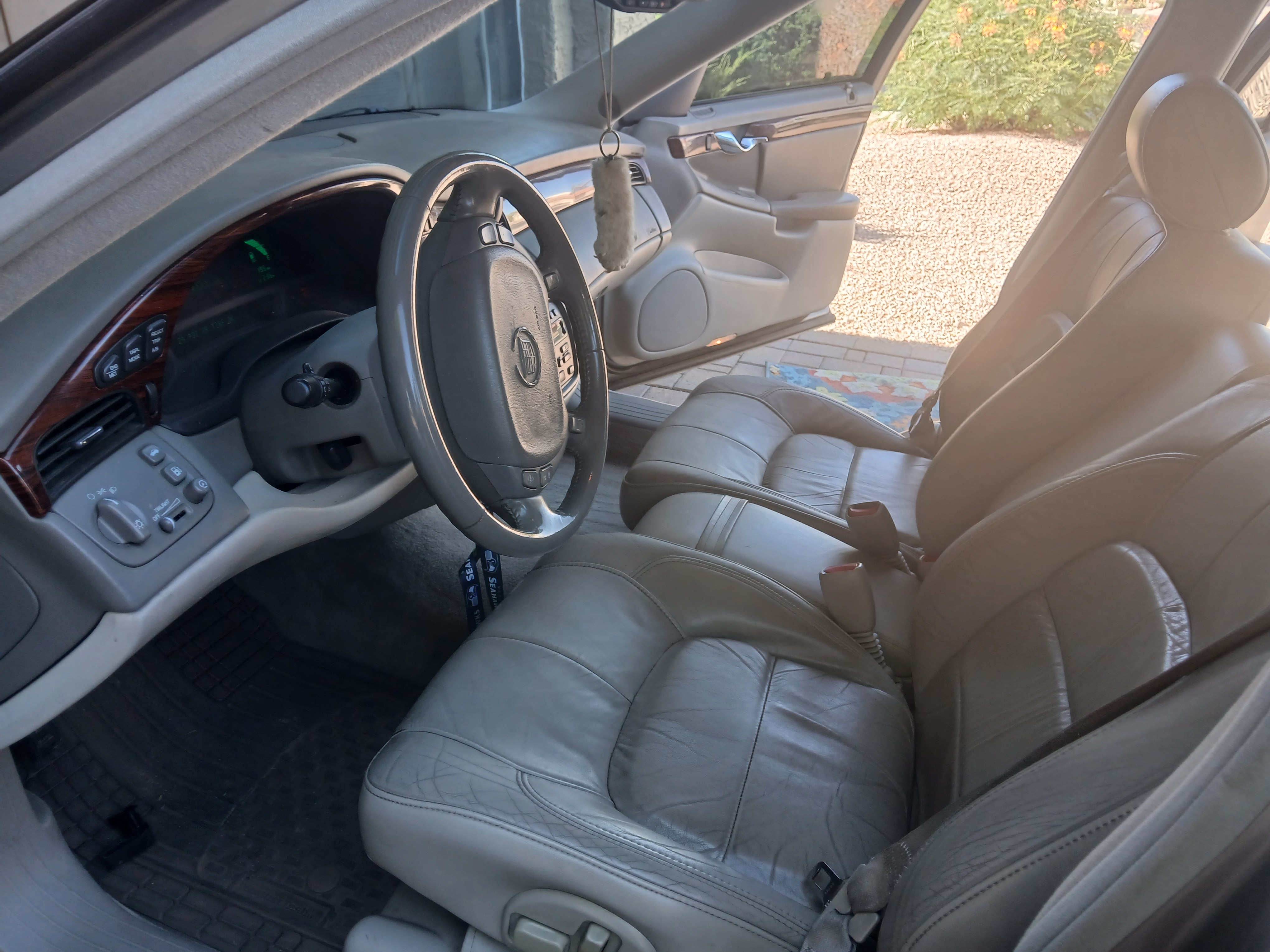 Cadillac Deville 2004 photo 4