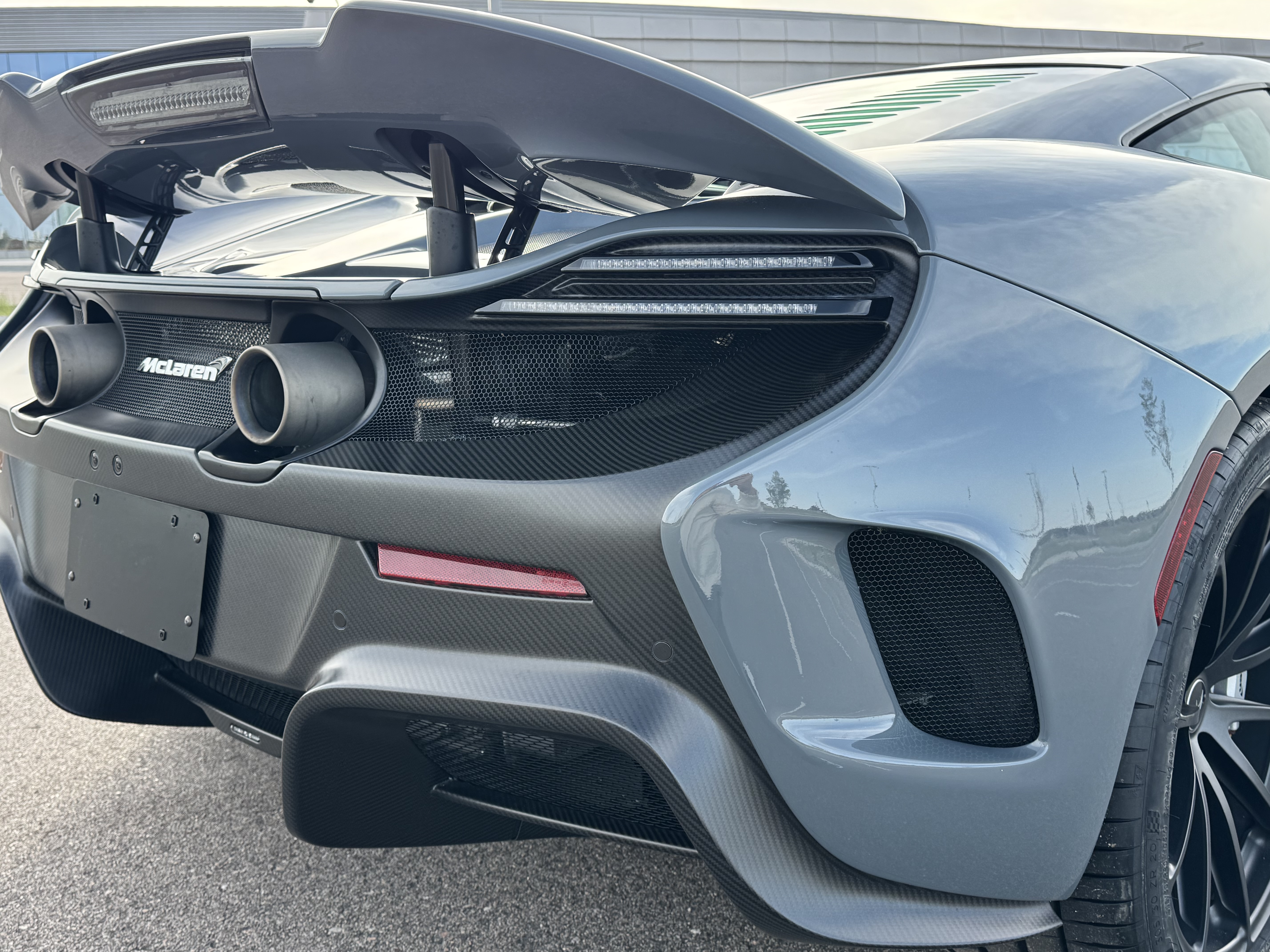 Used 2016 McLaren 675LT Coupe photo 15