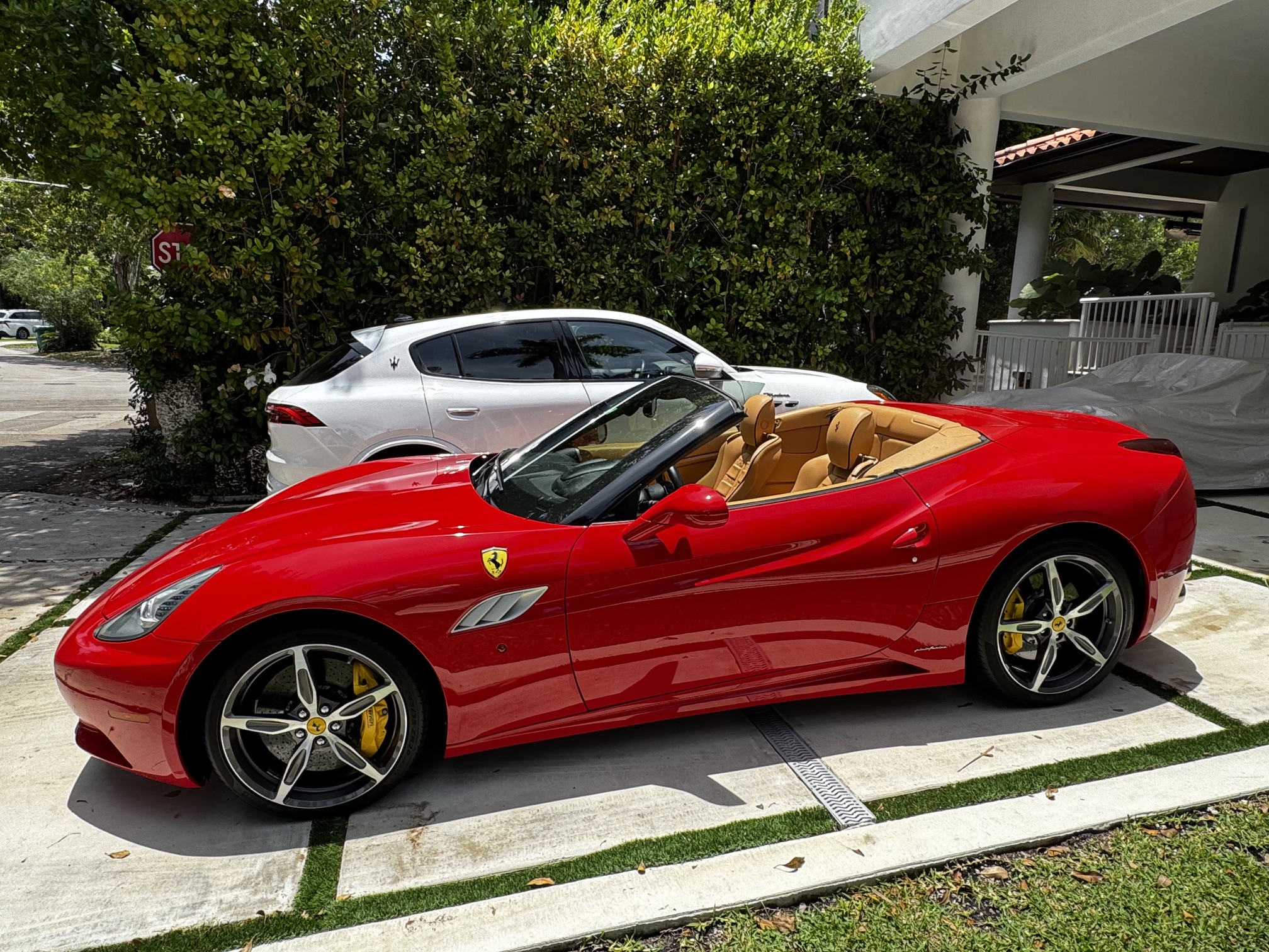 Used 2014 Ferrari California