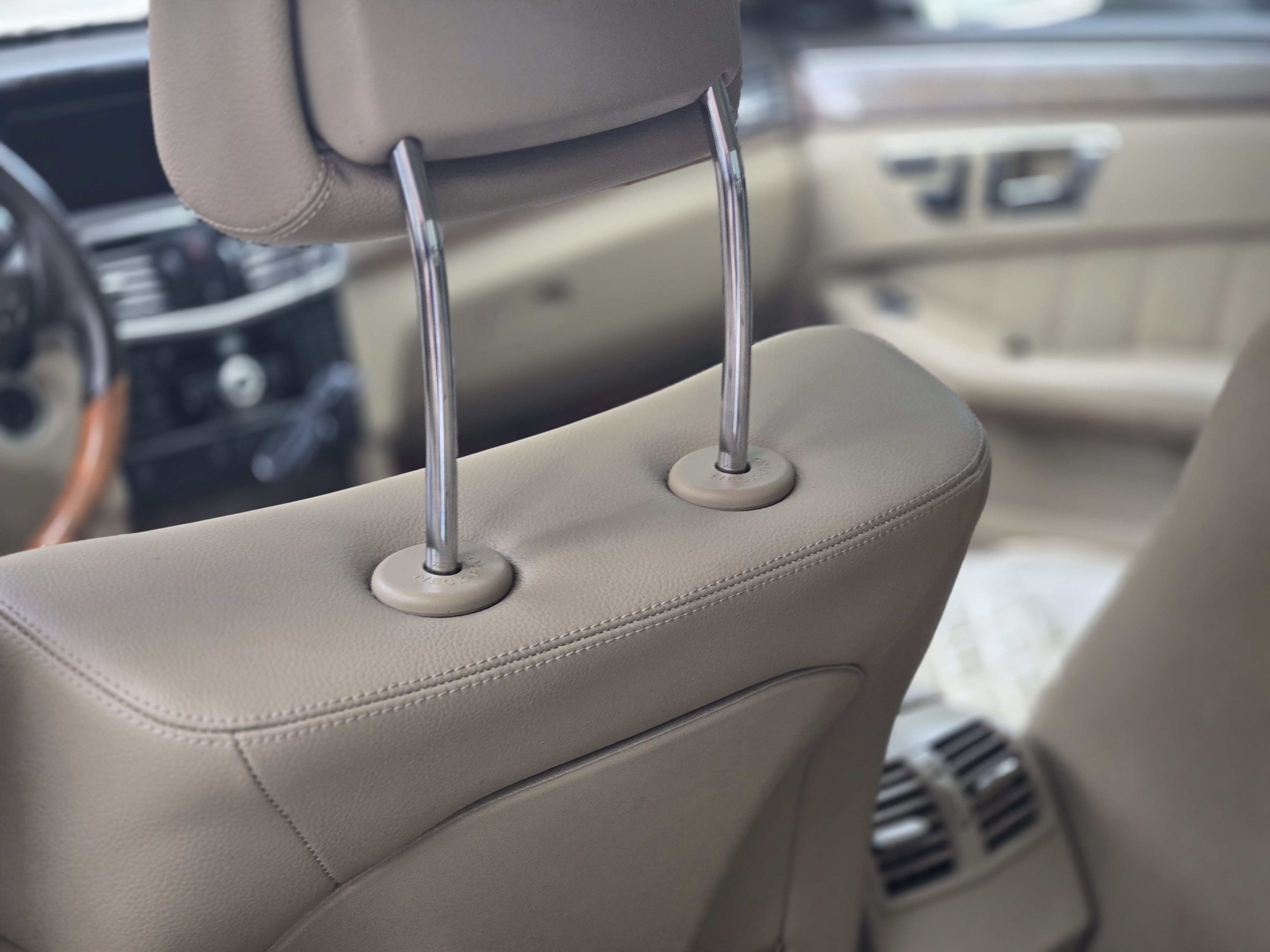 2010 Mercedes-Benz E 350 4MATIC Sedan