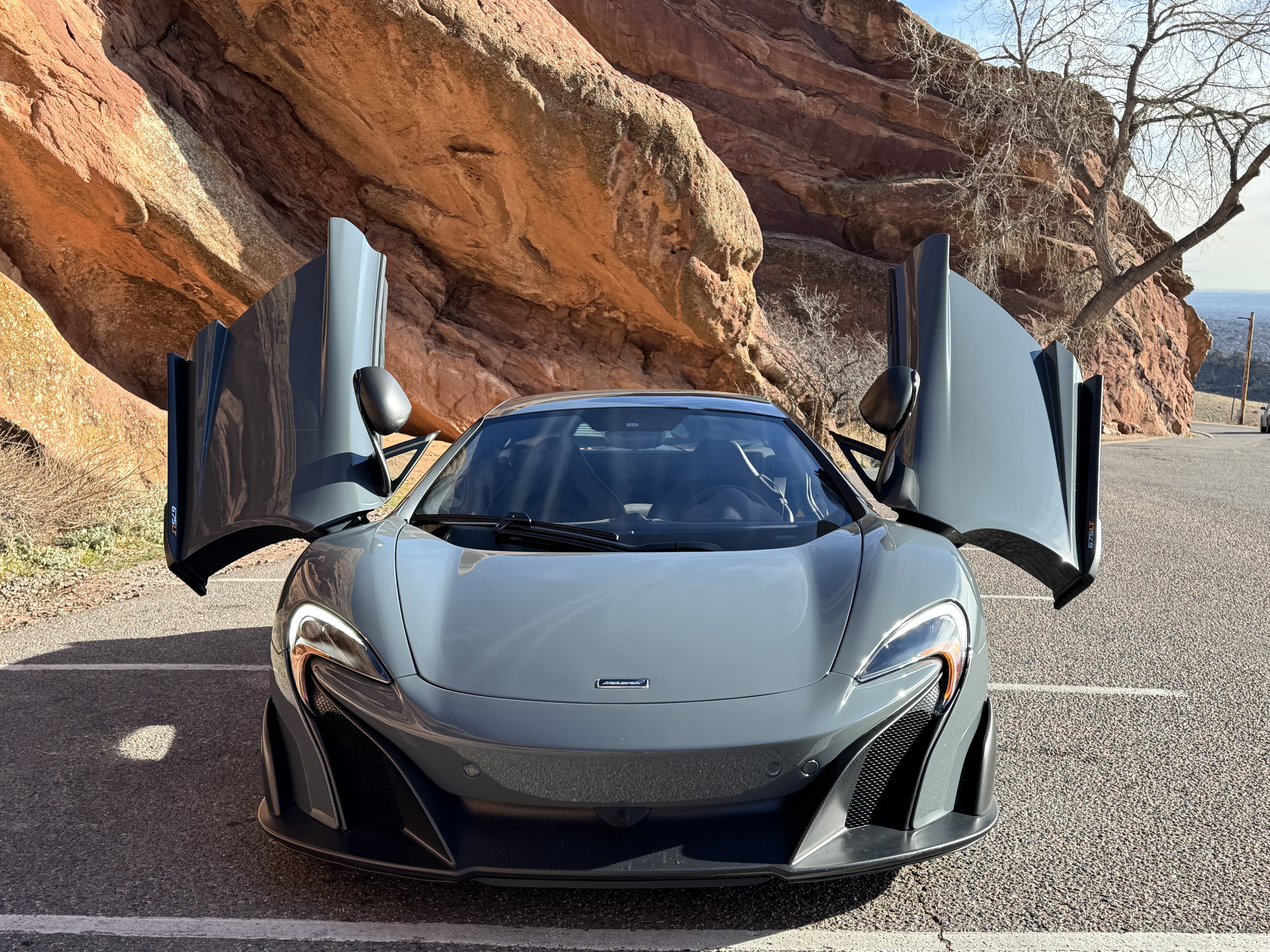 Used 2016 McLaren 675LT Coupe photo 9