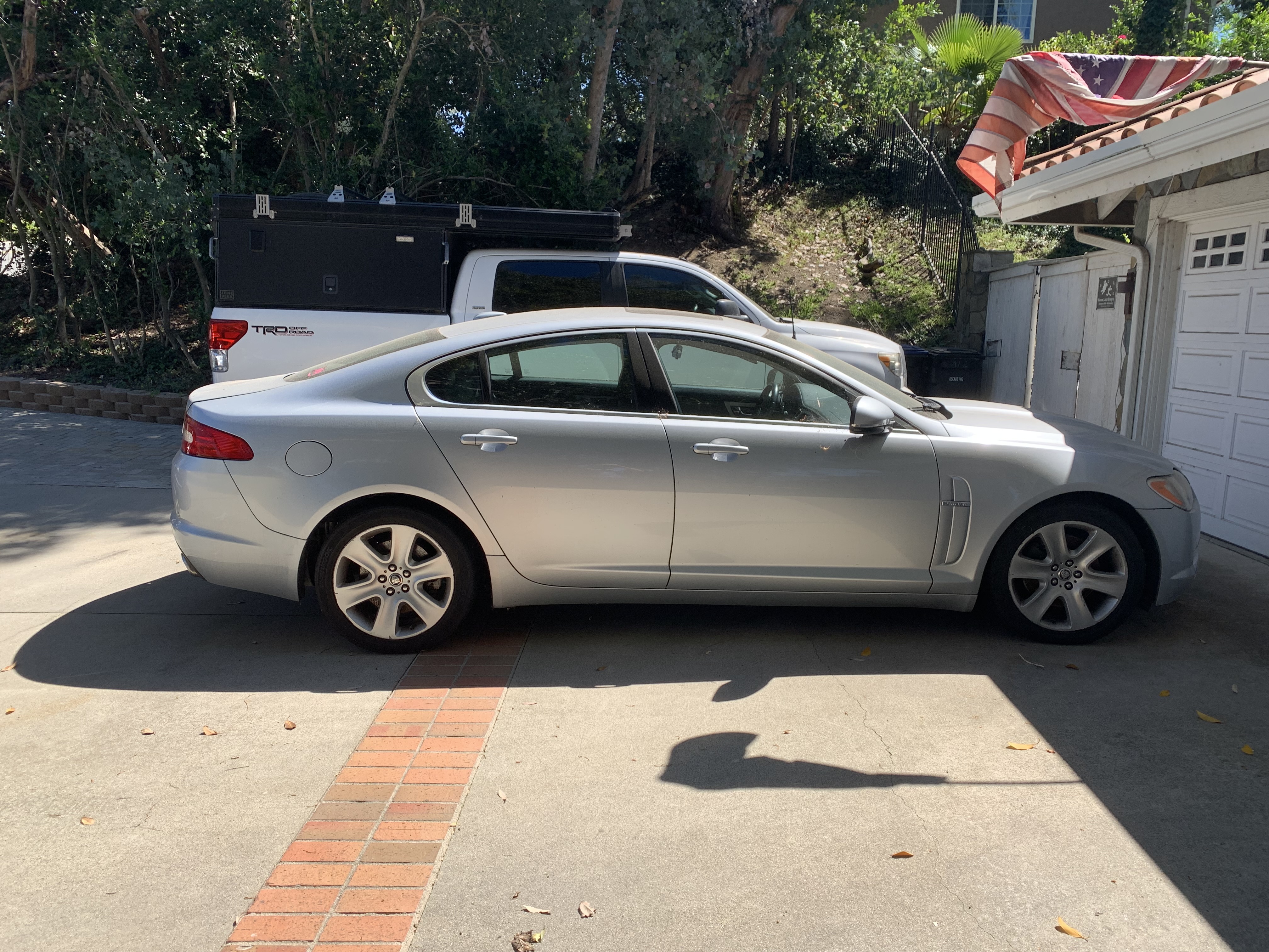 Used 2010 Jaguar XF Luxury