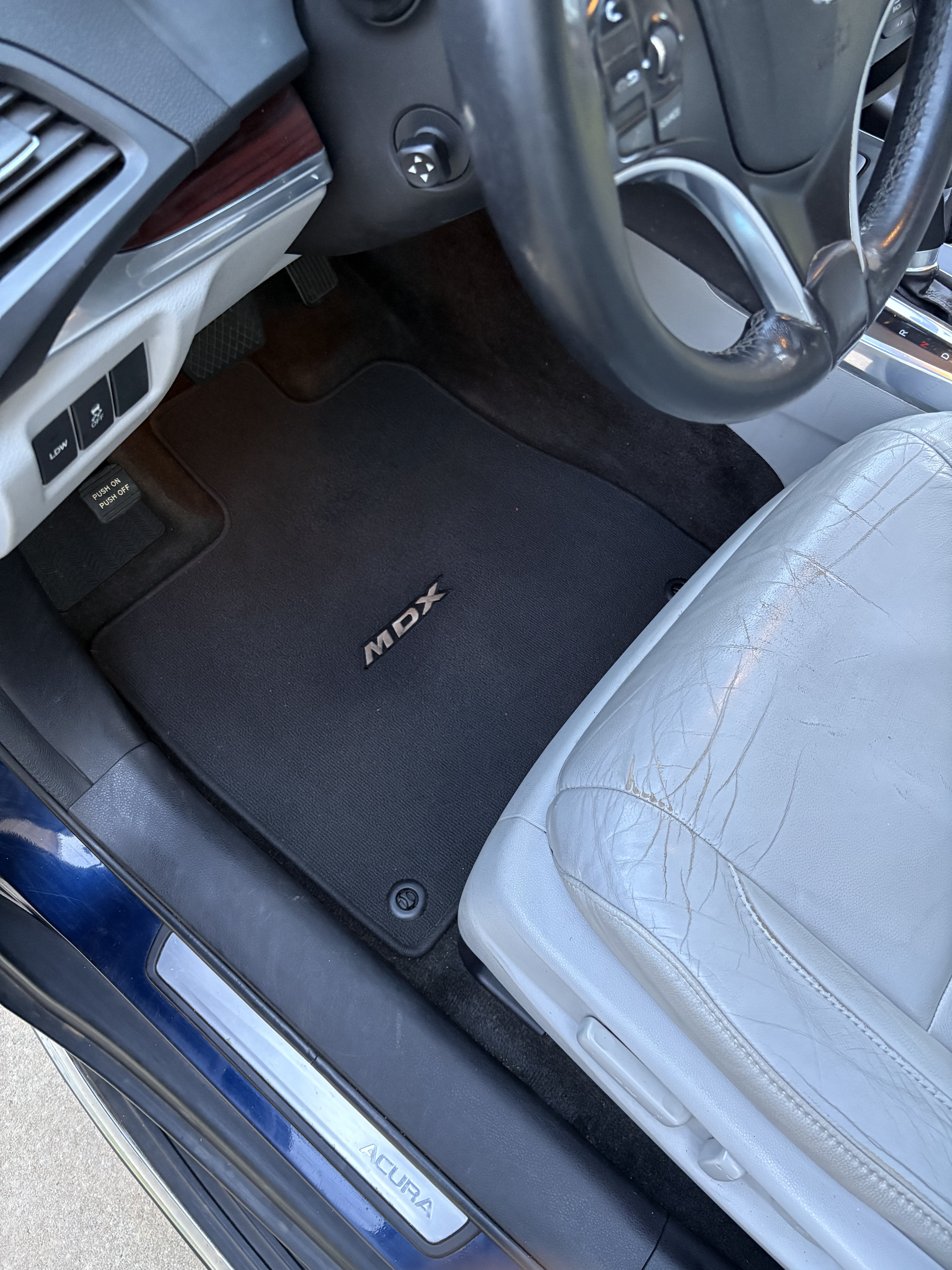 2014 Acura MDX SH-AWD w/ Technology Package