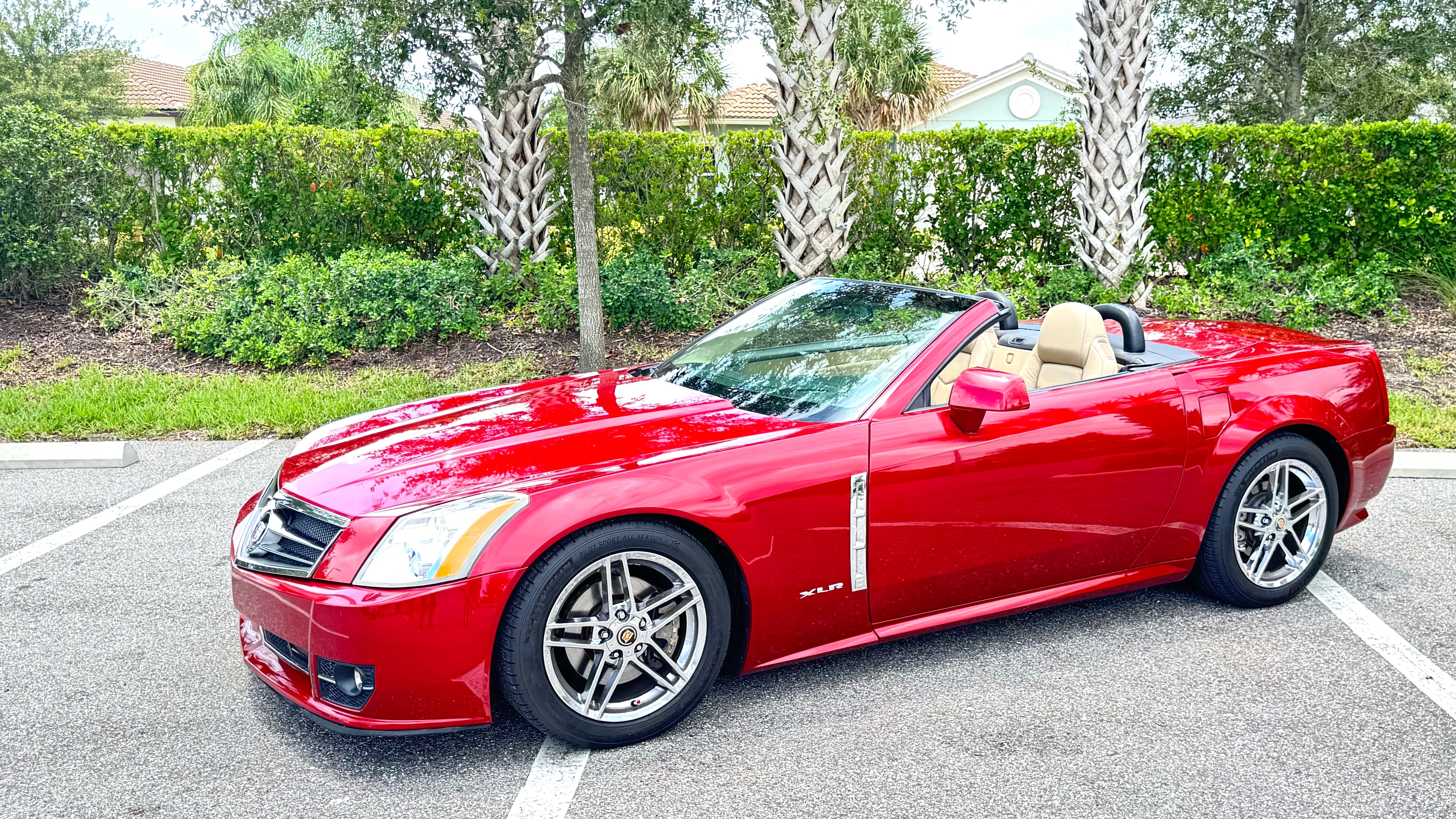 Used 2009 Cadillac XLR