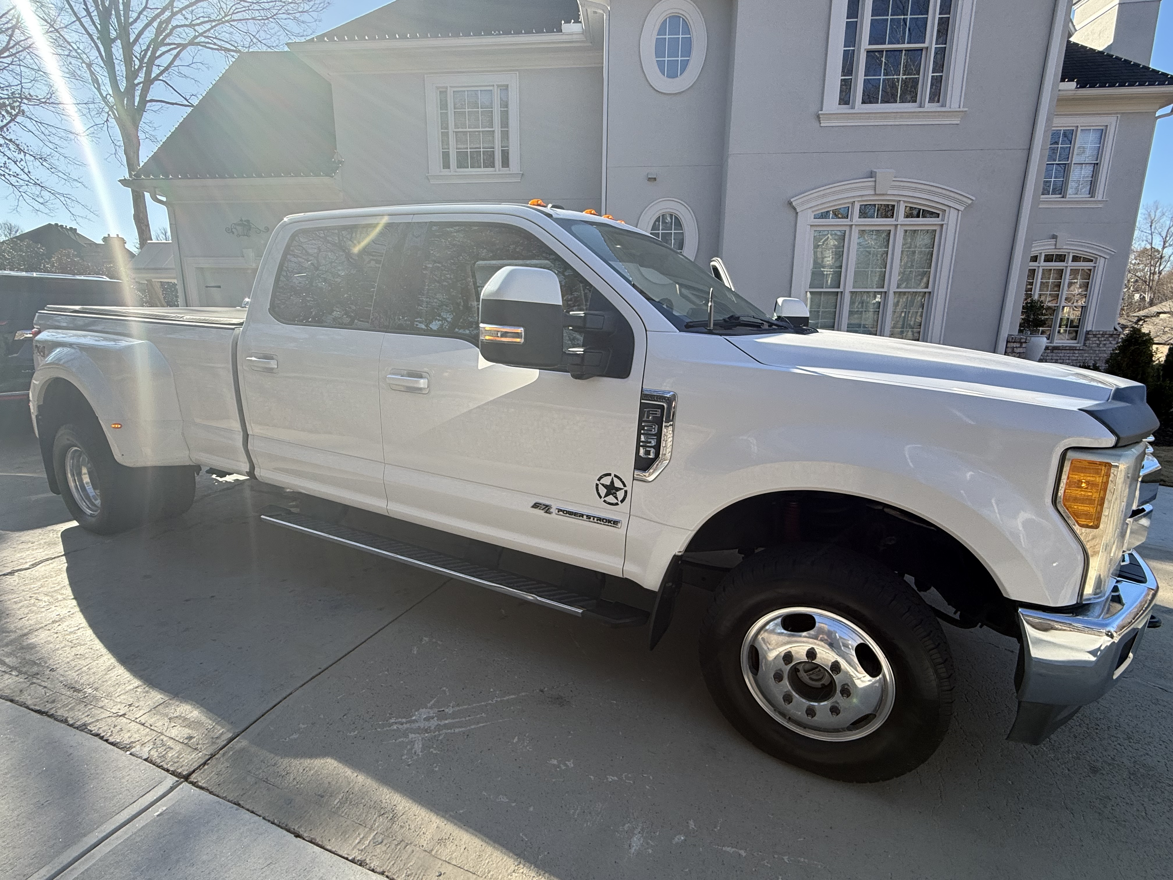 2017 Ford F350 Lariat
